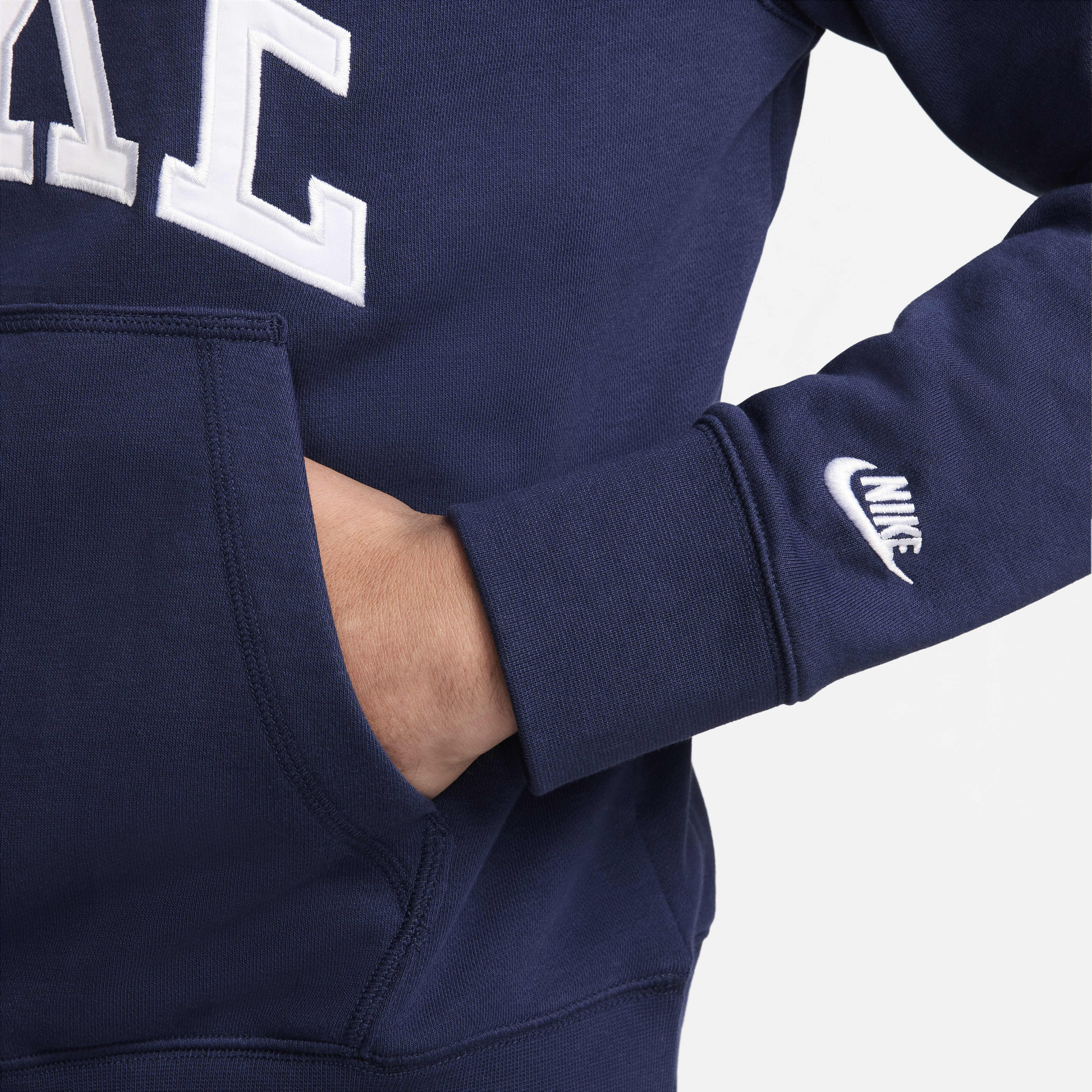 Nike Club Fleece image number 4