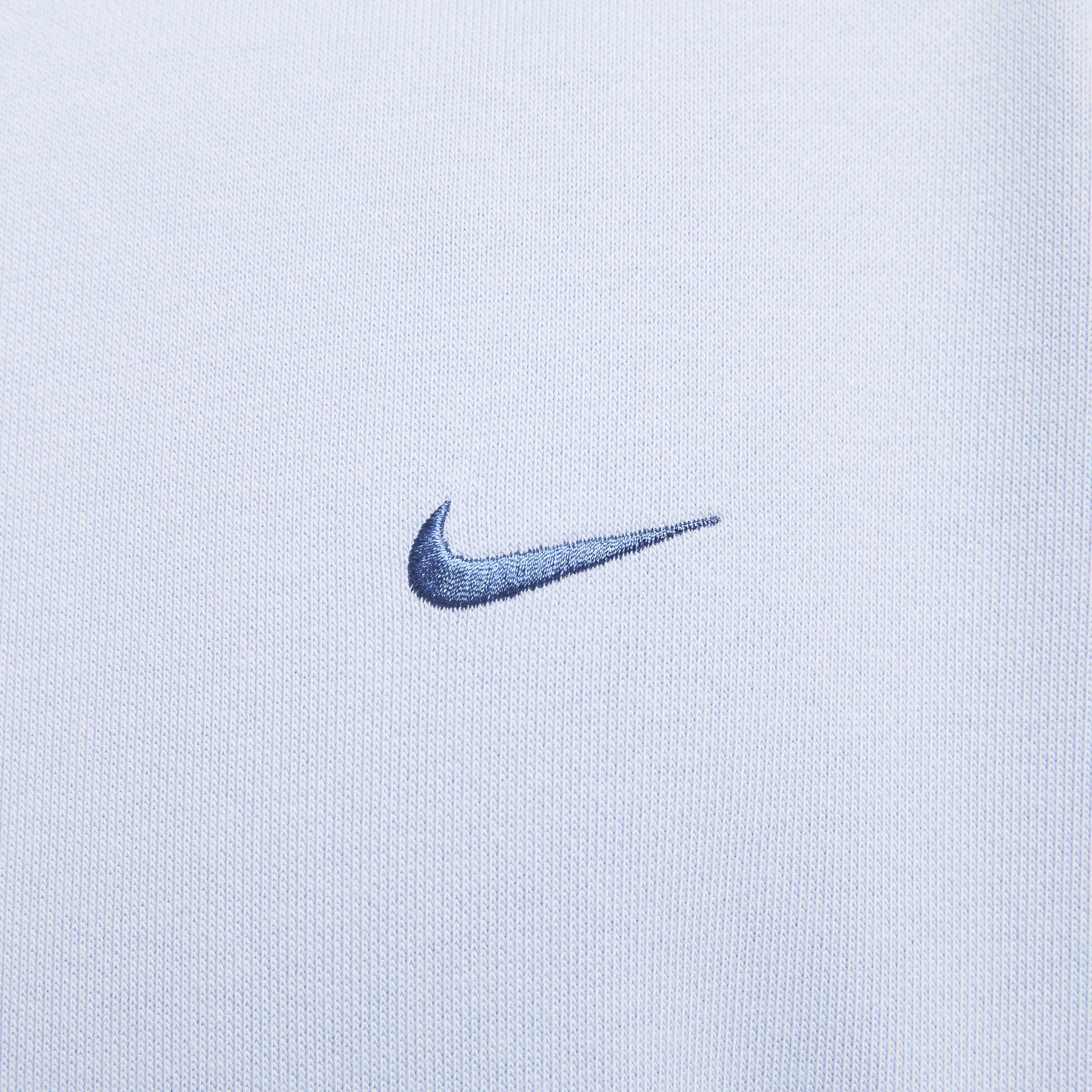 Nike Standard Issue image number 3
