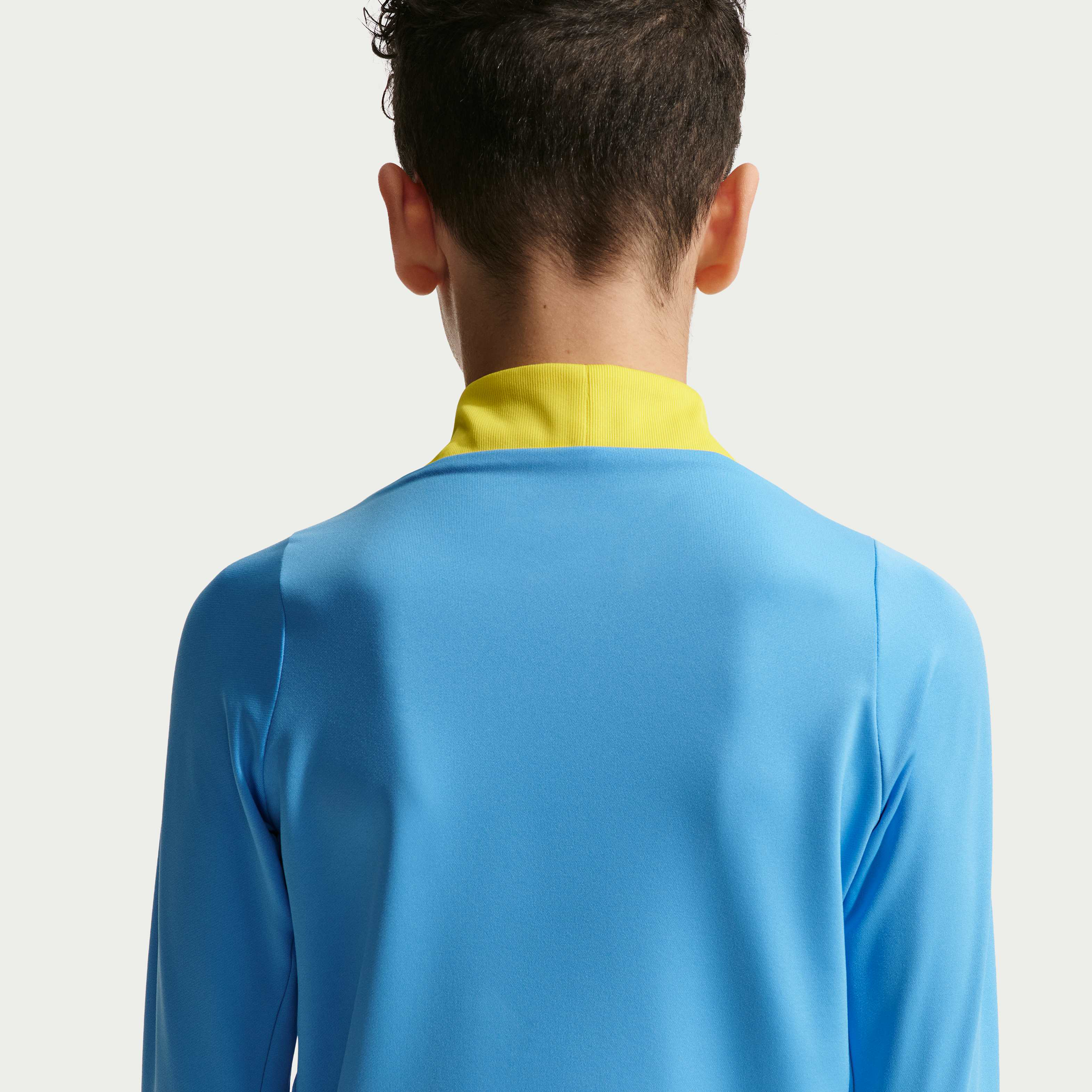 برشلونة سترايك البديل image number 4