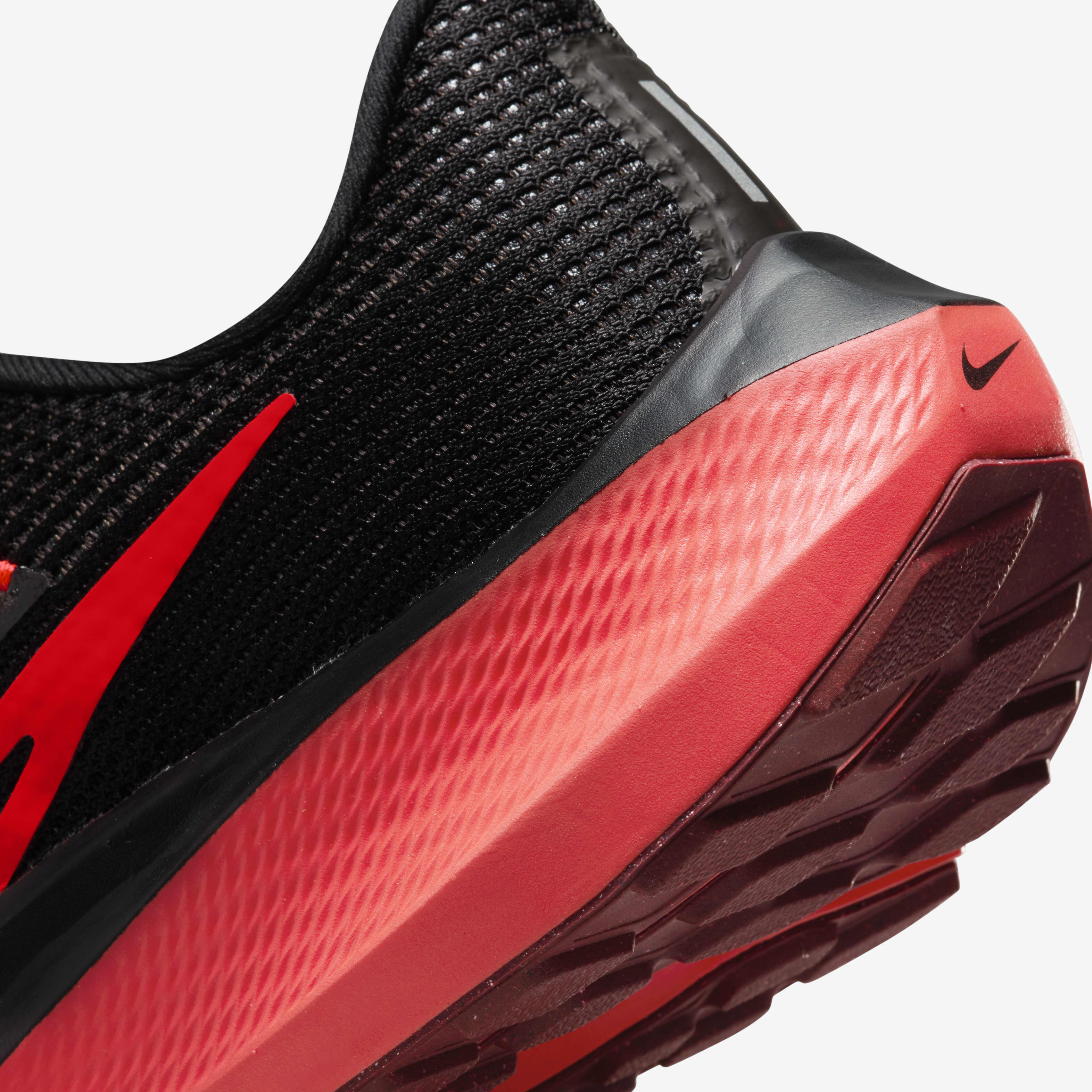 Nike Pegasus 40 image number 7