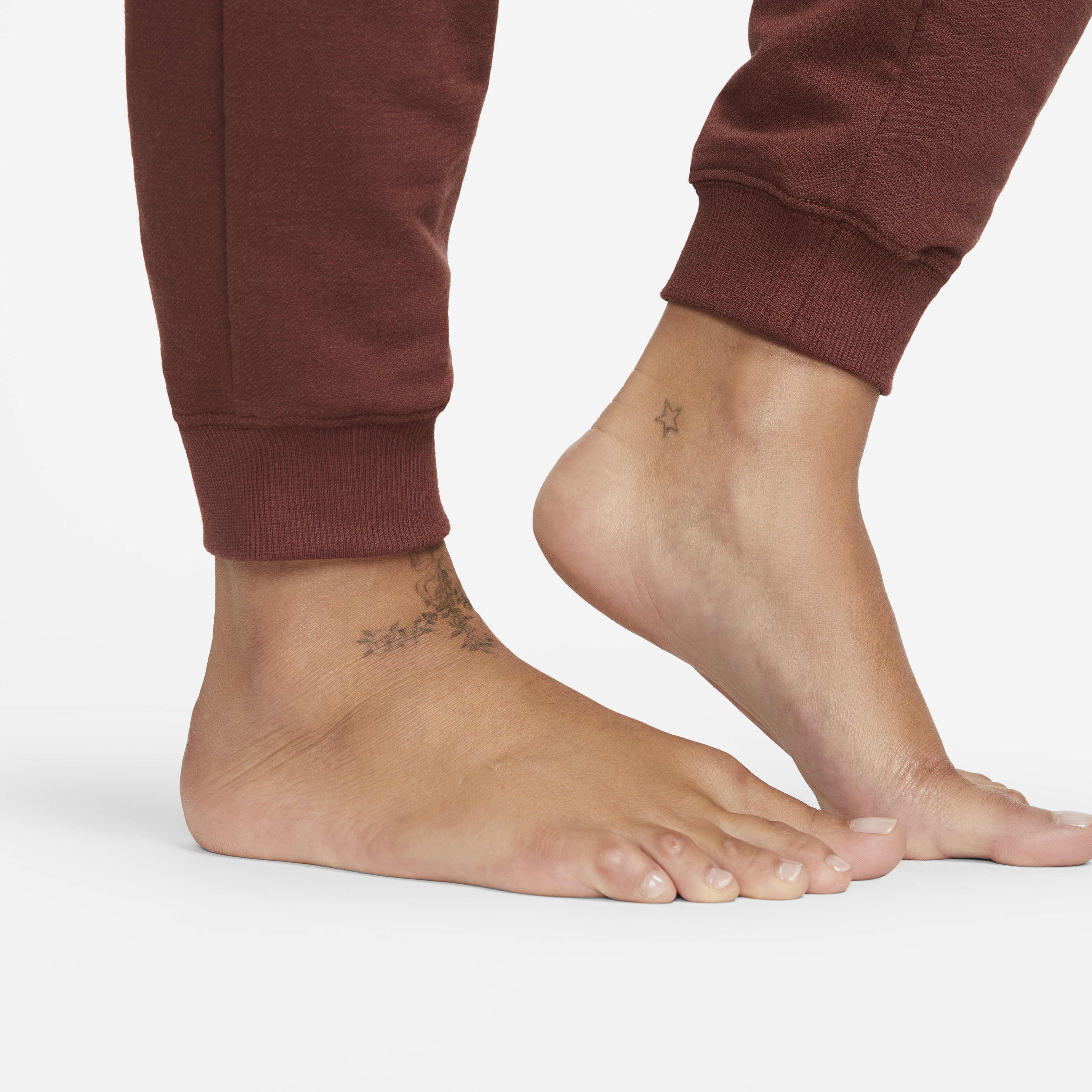 Nike Yoga Luxe image number 4