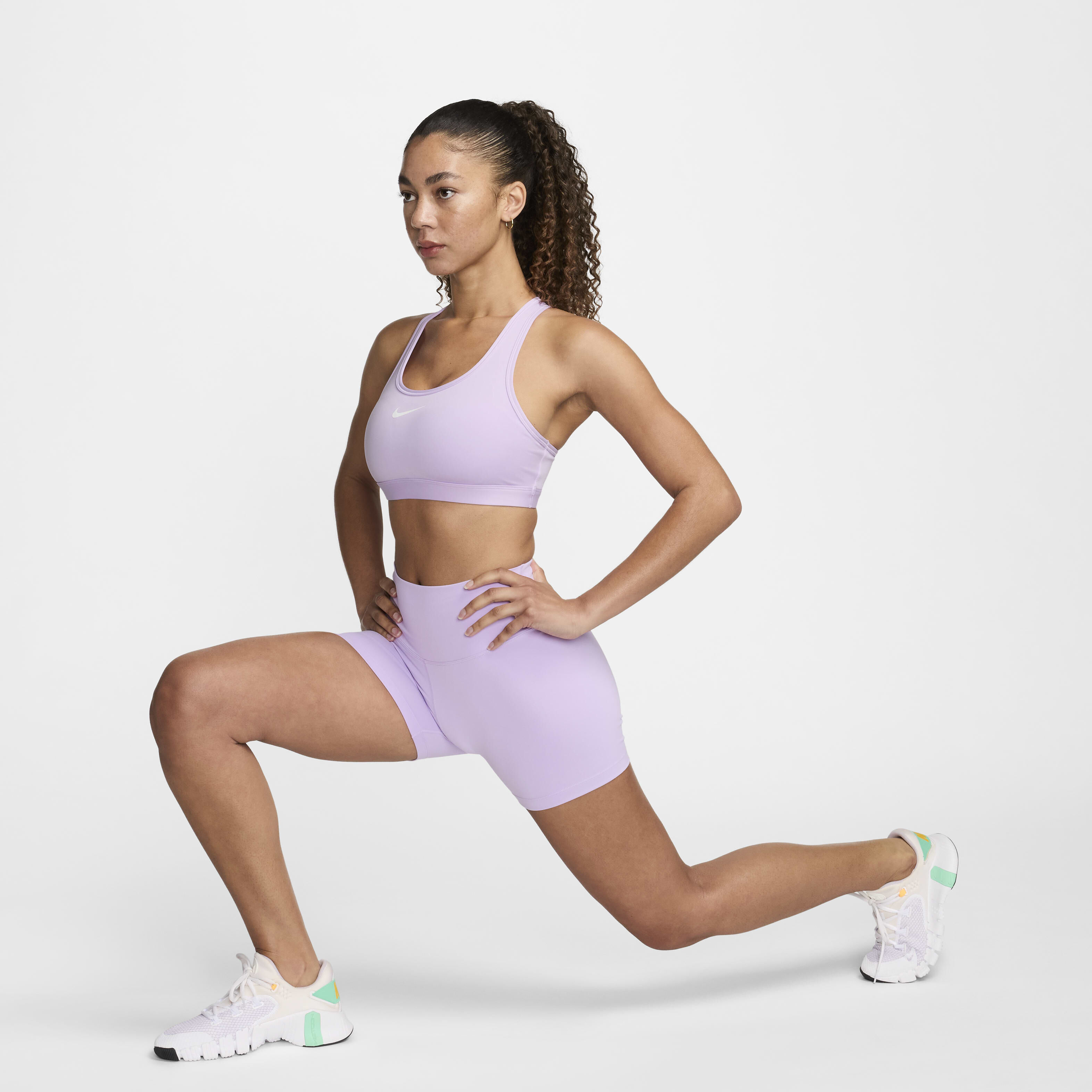 نايكي سووش بدعم متوسط image number 6