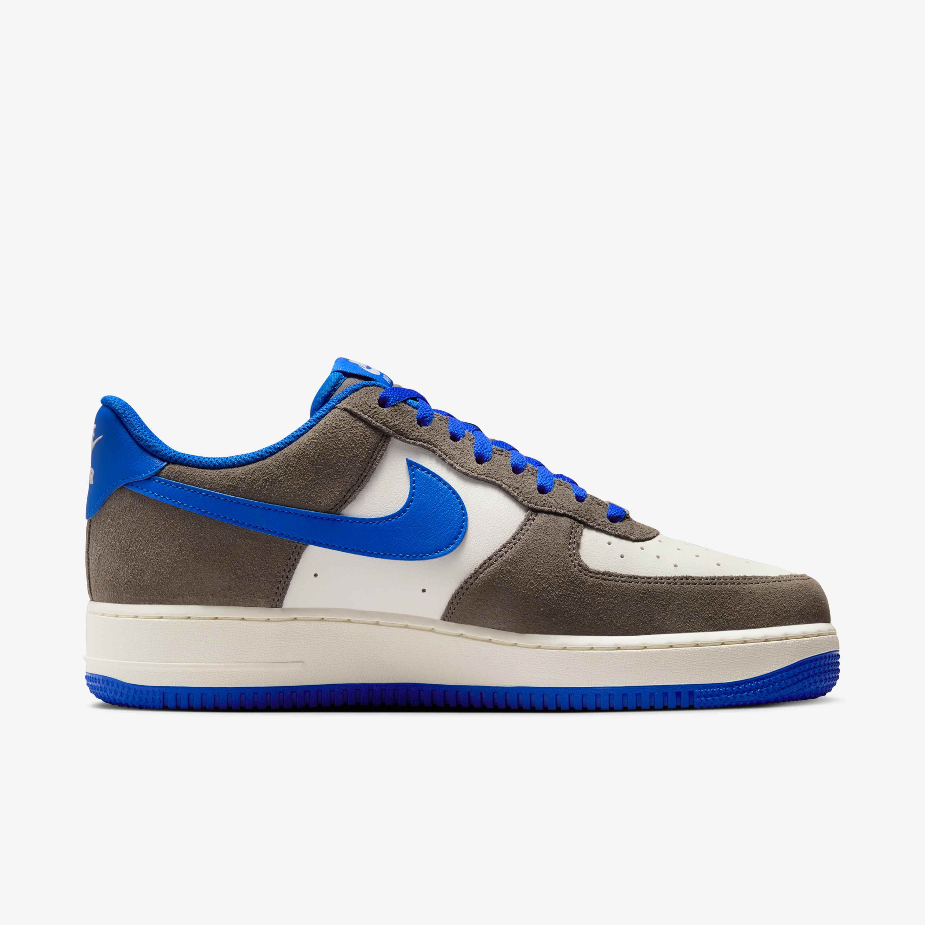 Nike Air Force 1 '07 LV8 image number 2