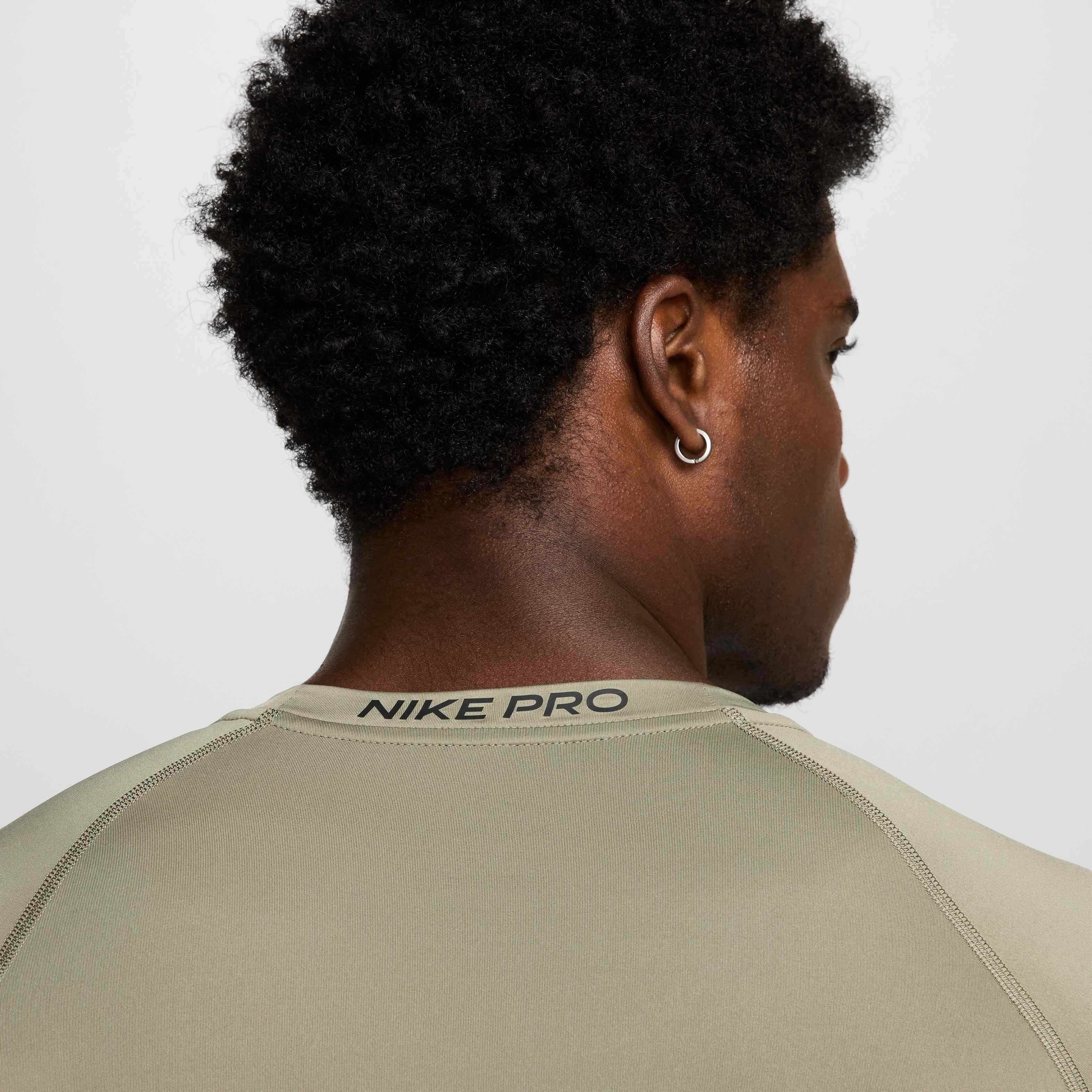 Nike Pro image number 4