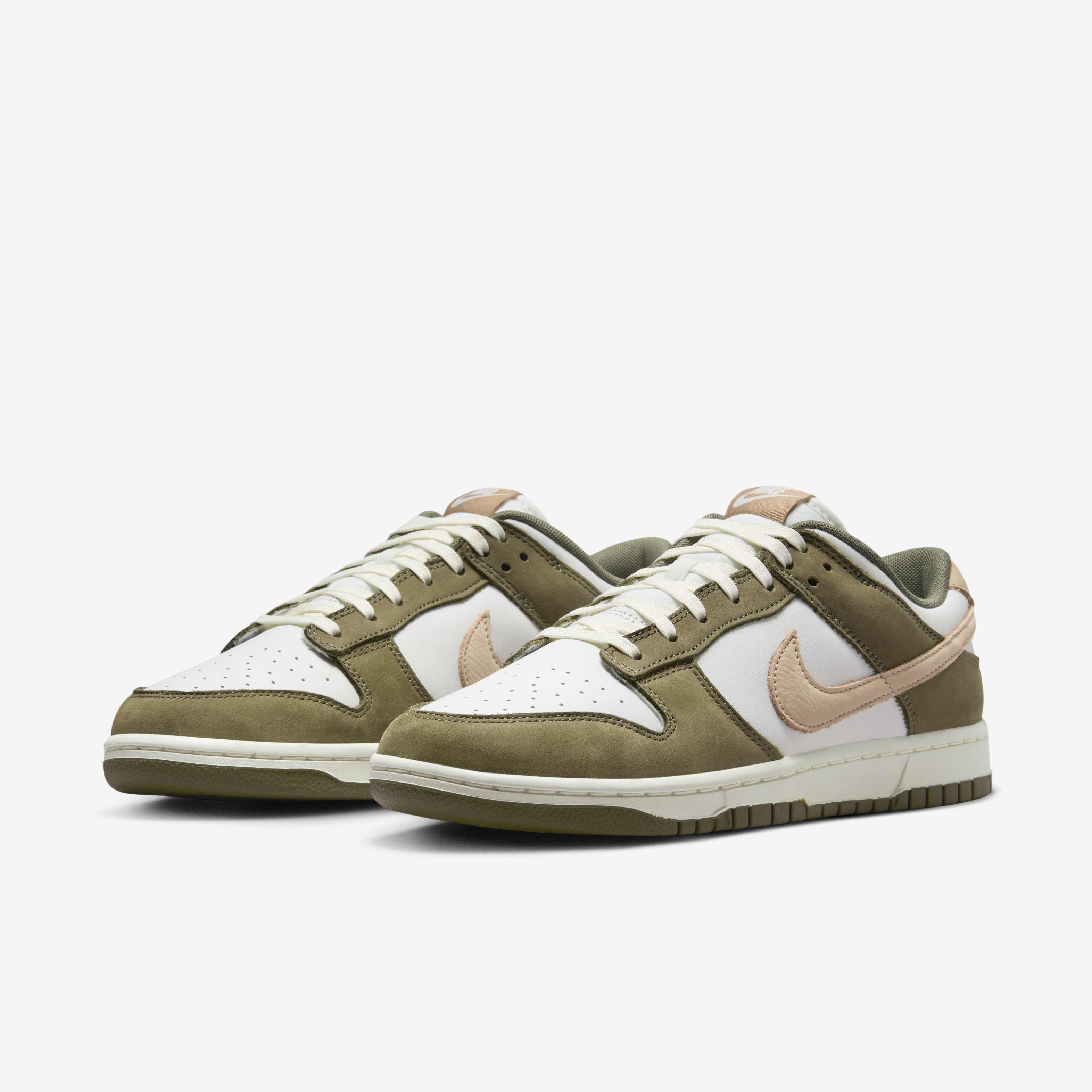 Nike Dunk Low Retro Premium image number 4
