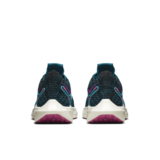 Nike epic react flyknit sales vs nike zoom pegasus turbo