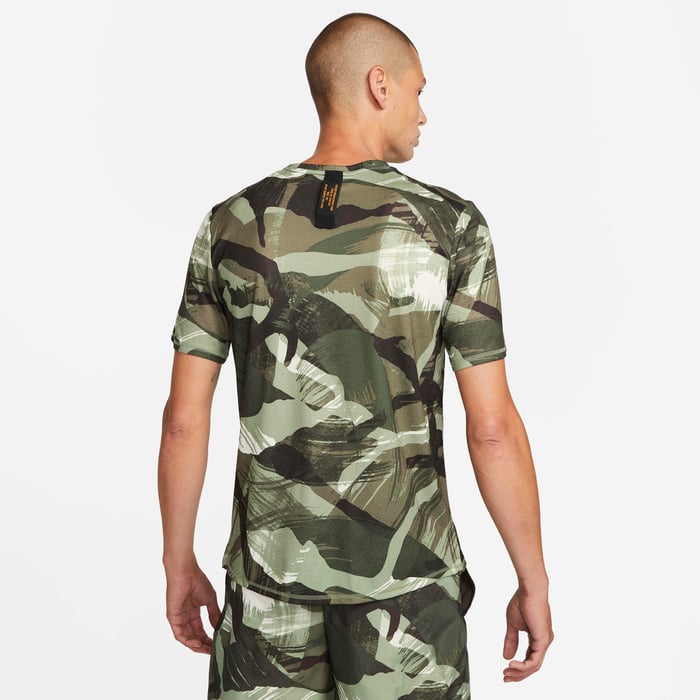 Nike Dri-FIT Miler image number 1 Nike Dri-FIT Miler image number 1