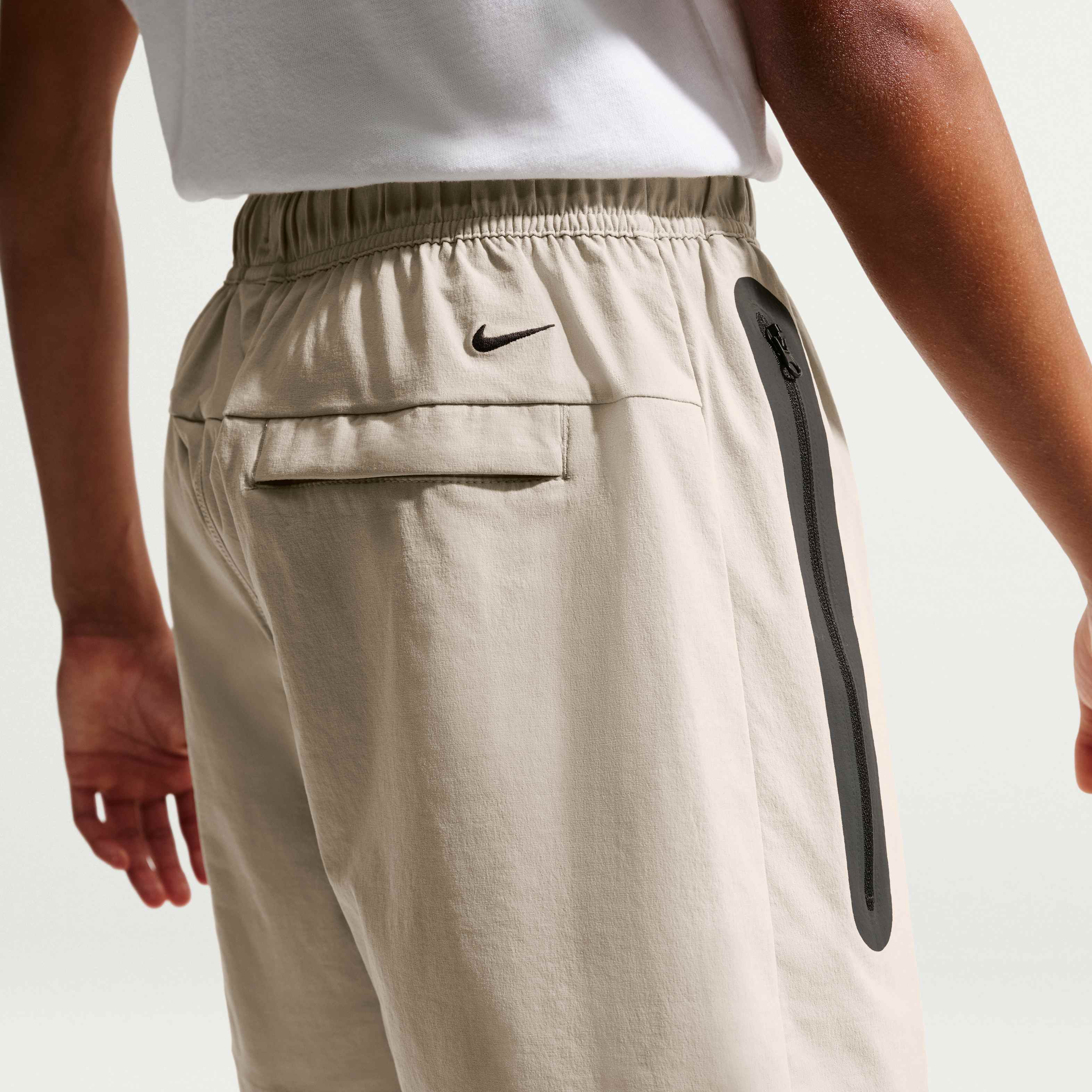 Nike Sportswear Tech image number 2