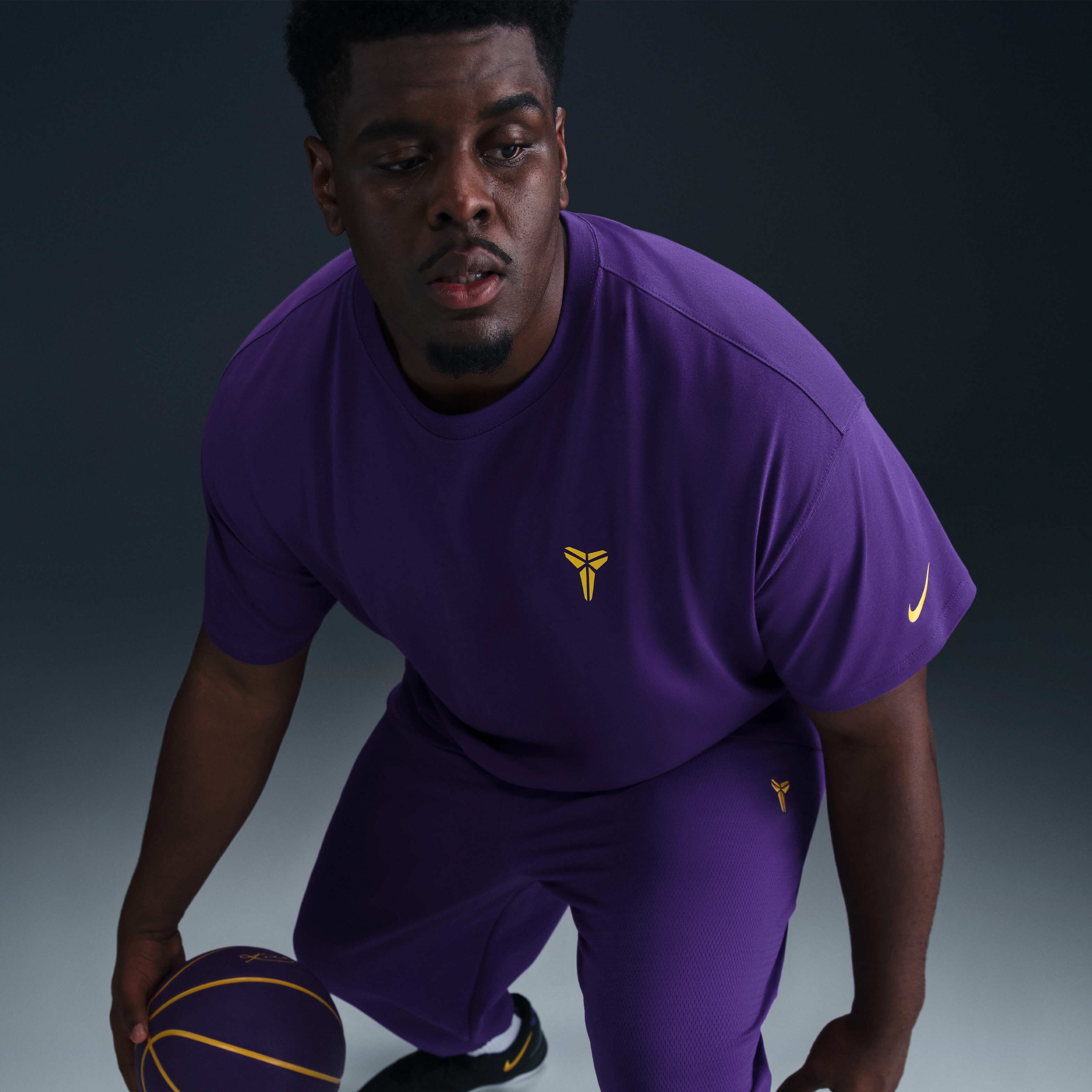 Tシャツ・カットソー Nike Kobe Men's Basketball T-Shirt HJ3319-504 Buy Kobe Men's Basketball T-shirt - Field Purple/Amarillo