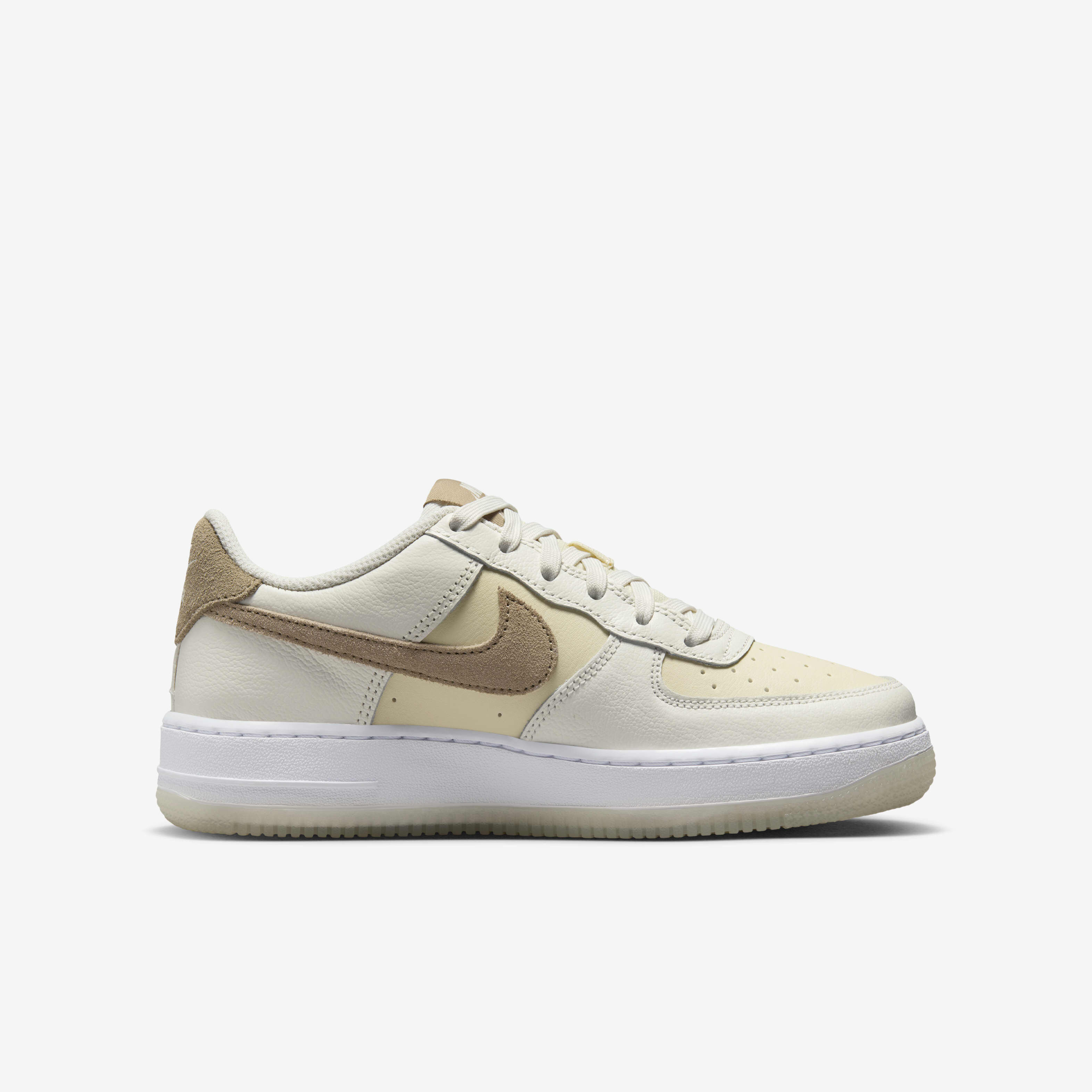 Nike Air Force 1 LV8 5 image number 2