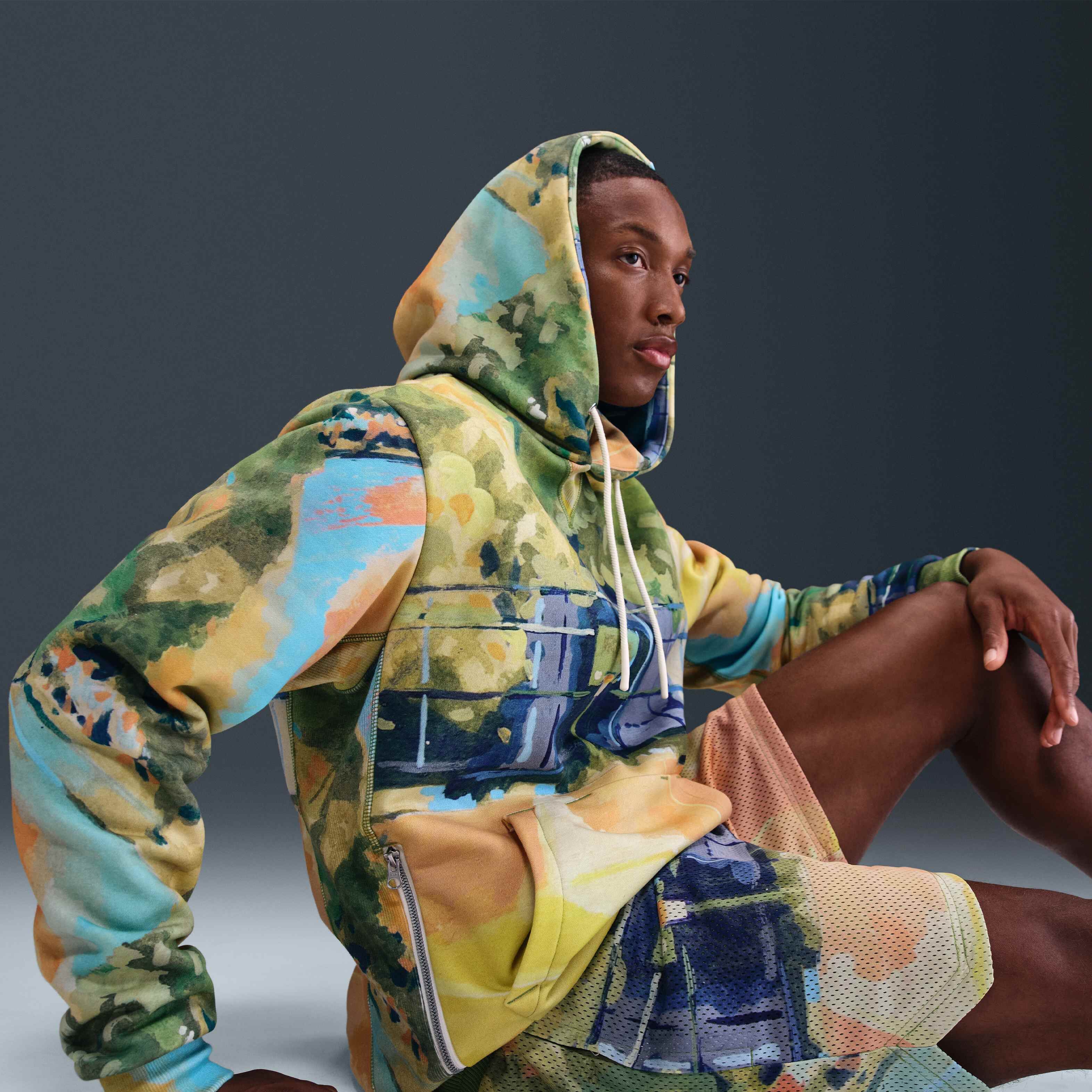 Nike Standard Issue image number 2