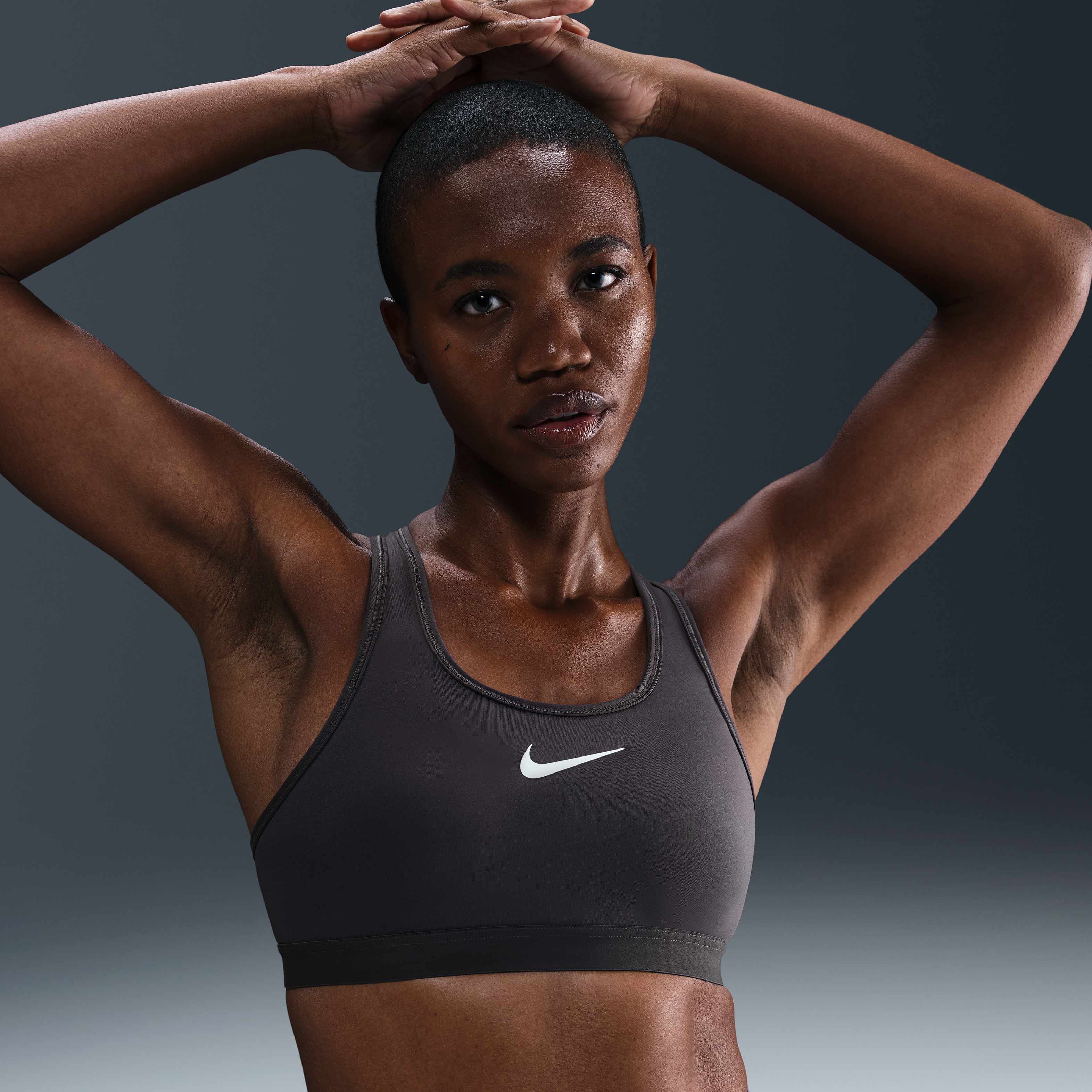 نايكي سووش بدعم عالي image number 0