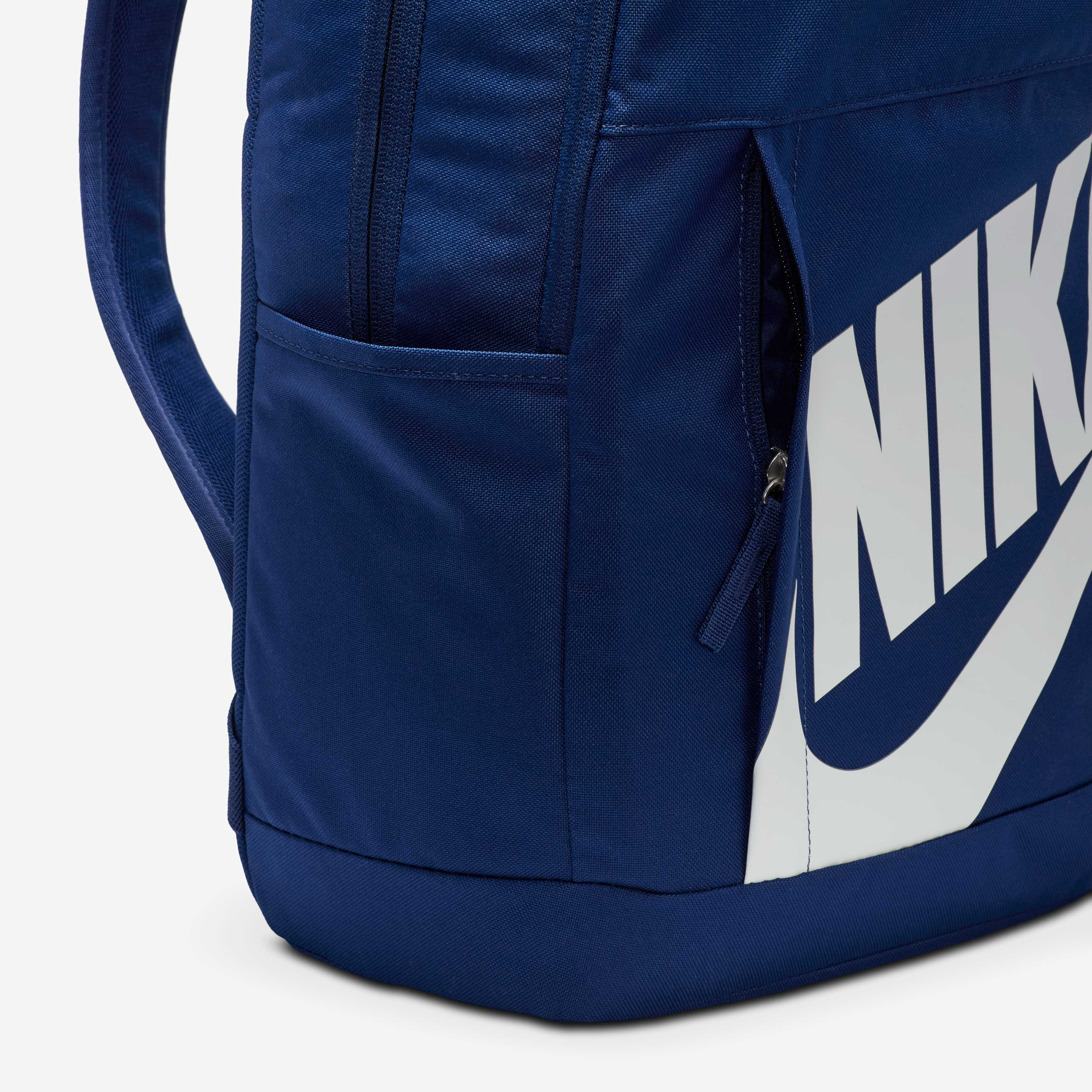 希少　Nike ナイキ　アーセナル 英国製　made in uk XXL Buy Nike Backpack (21L) - Blue Void/Blue Void/Summit White @ Nike