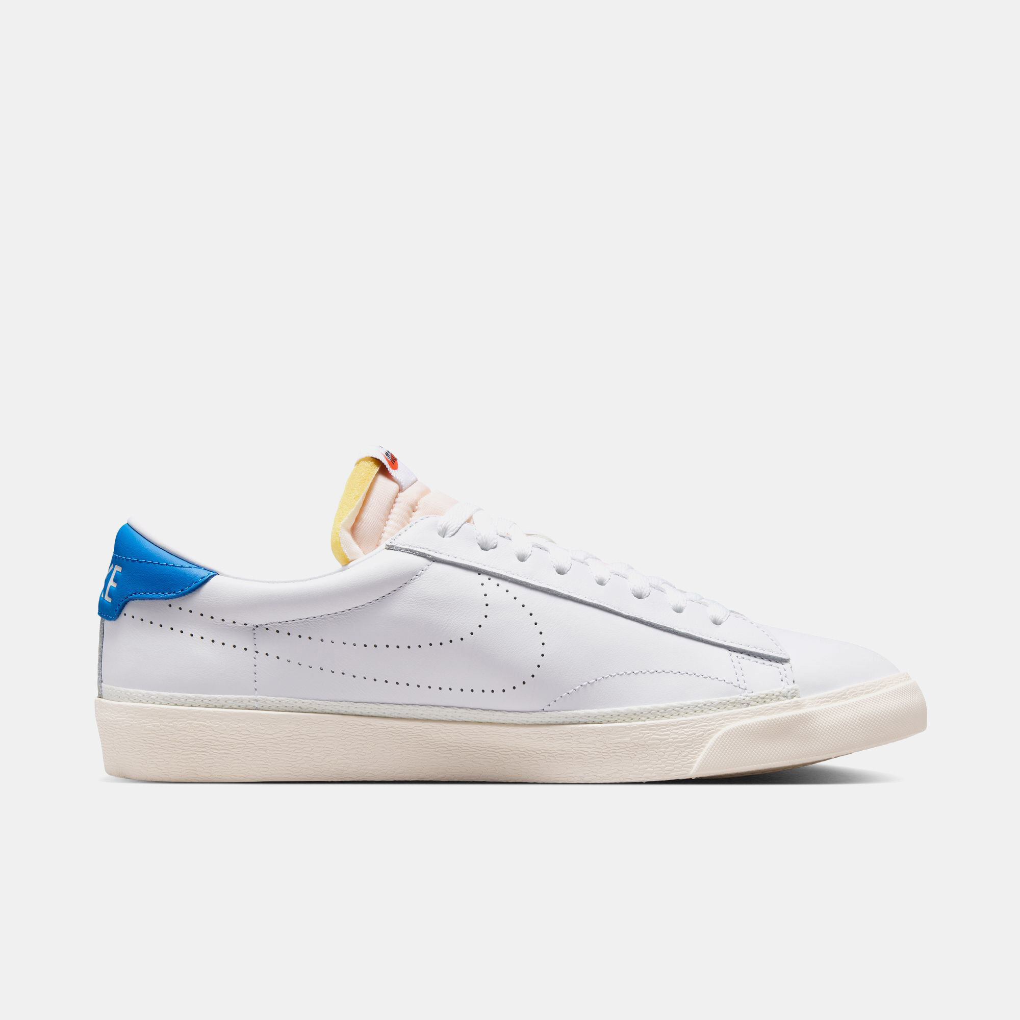 Nike Tennis Classic image number 6