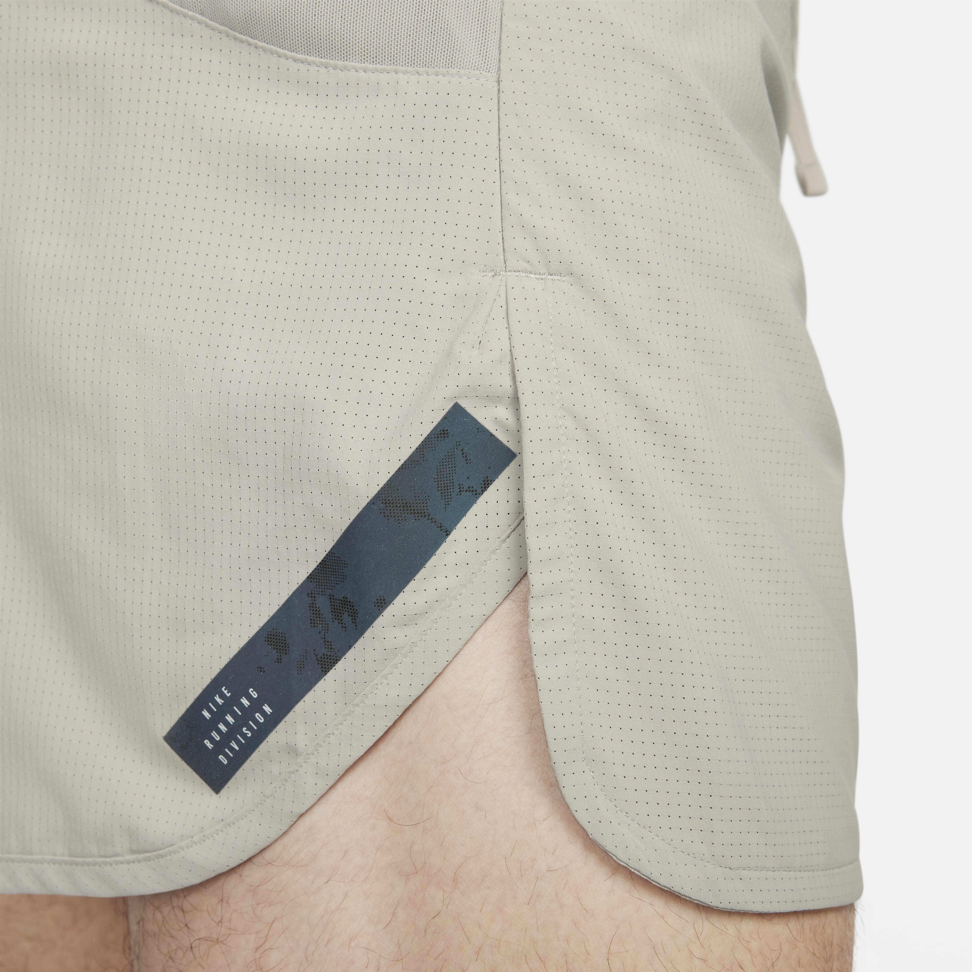 Nike Dri-FIT ADV Run Division image number 5