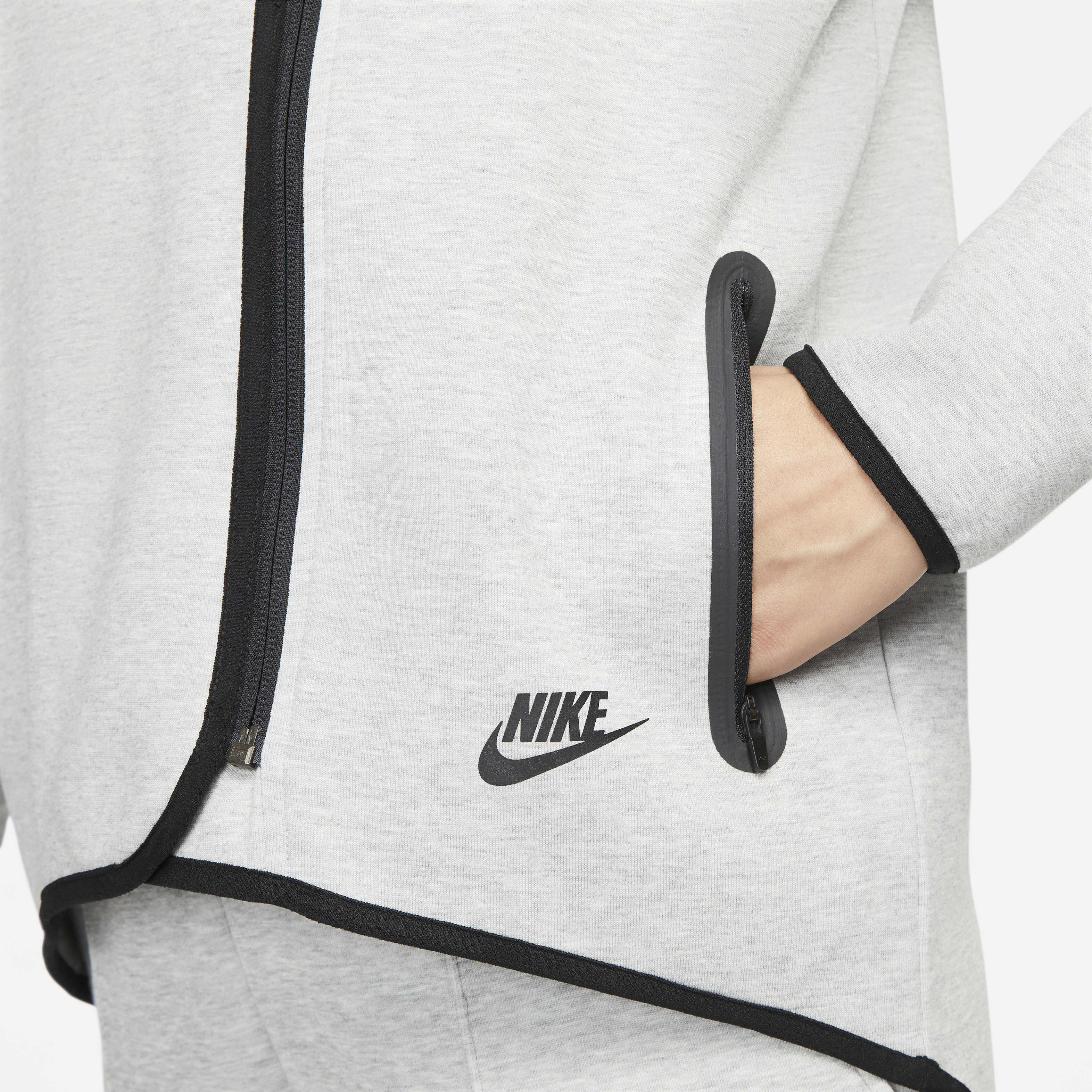 Buy Nike Sportswear Tech Fleece OG Women s Loose Cape Nike Saudi Official