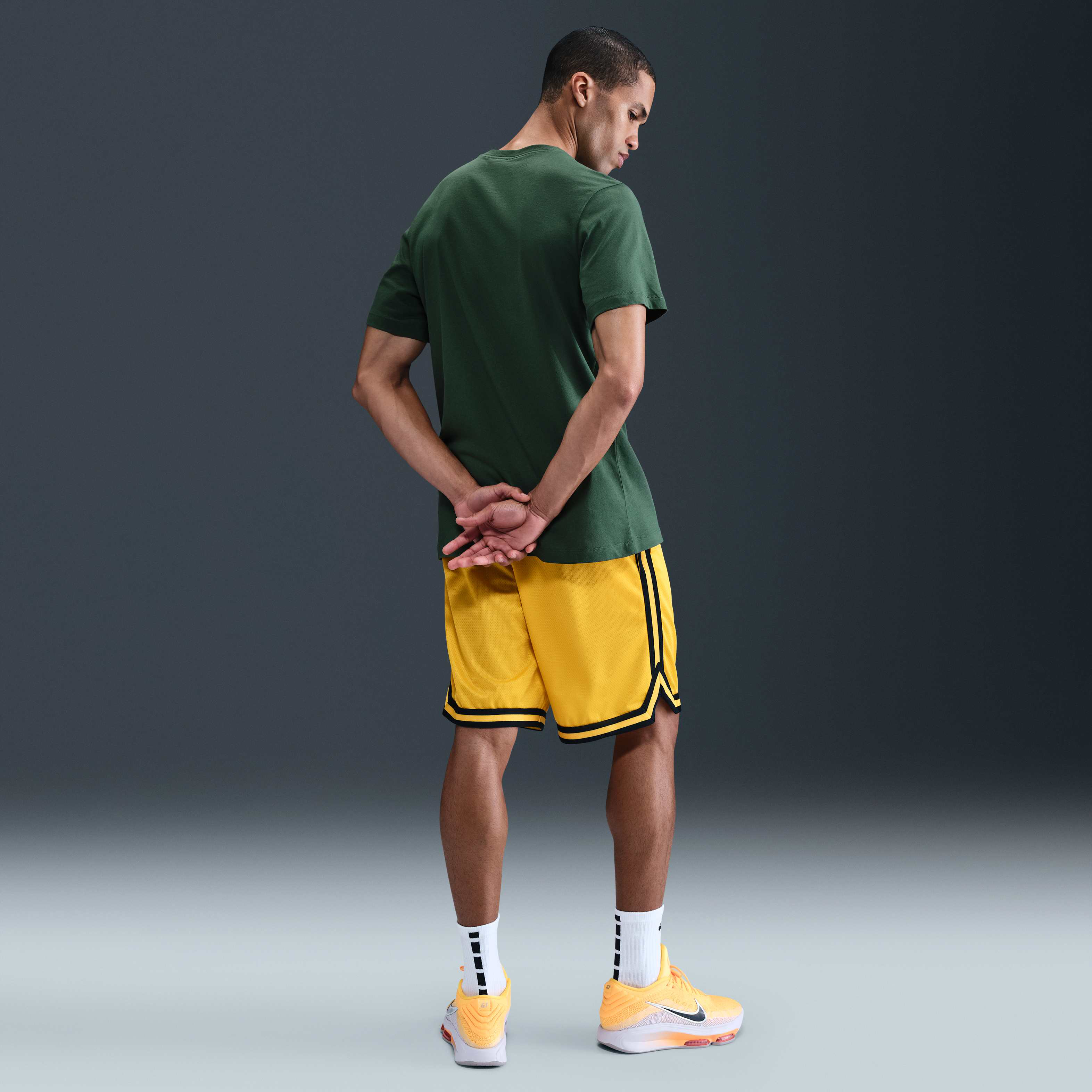 Nike image number 4