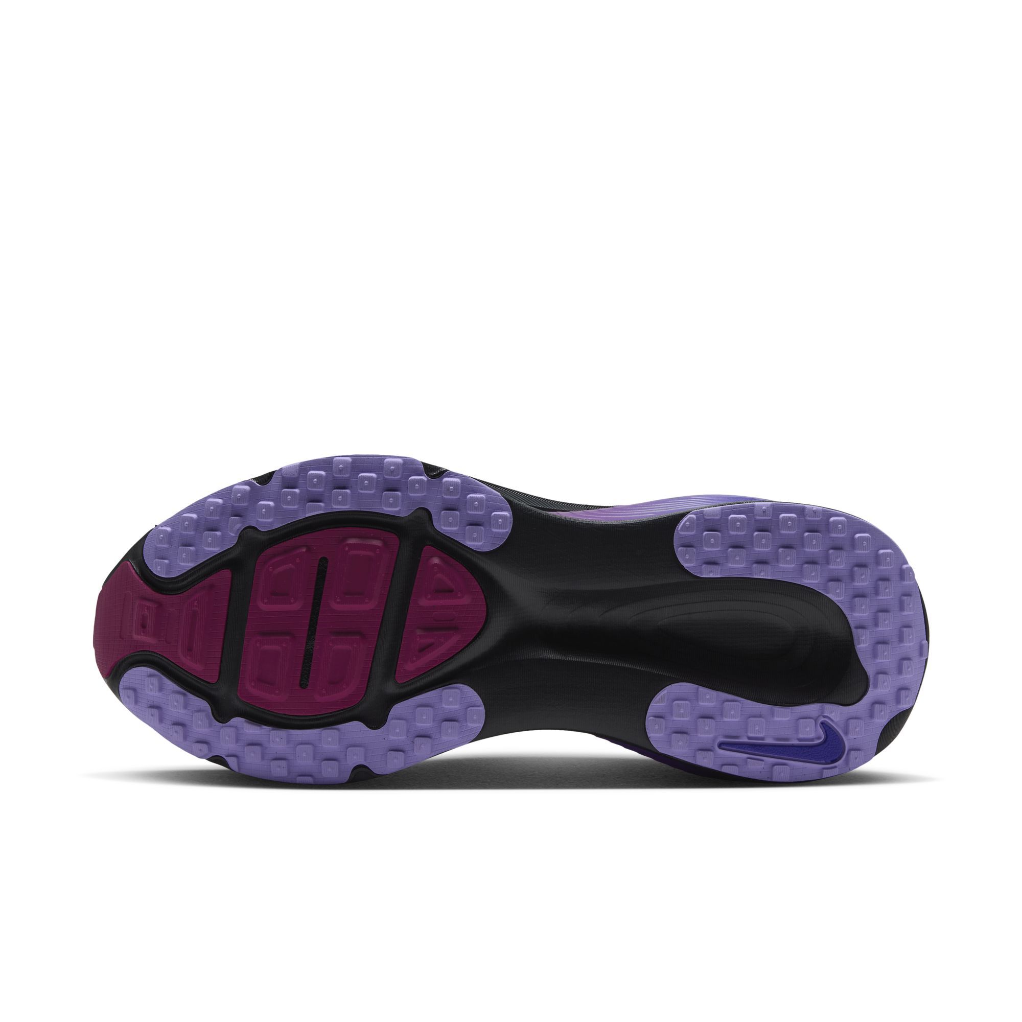 Nike Vomero 18 image number 8