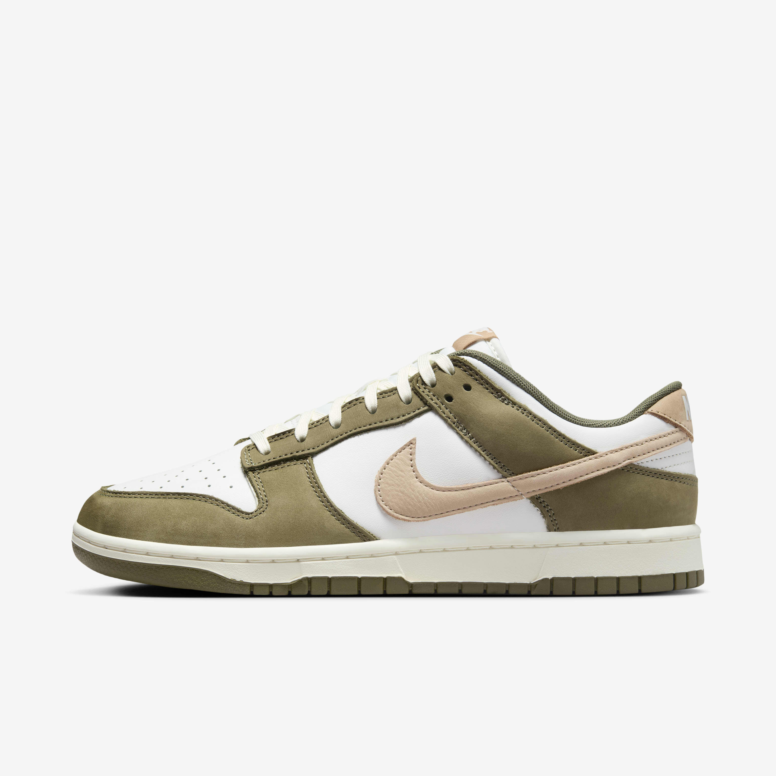 Nike Dunk Low Retro Premium image number 0