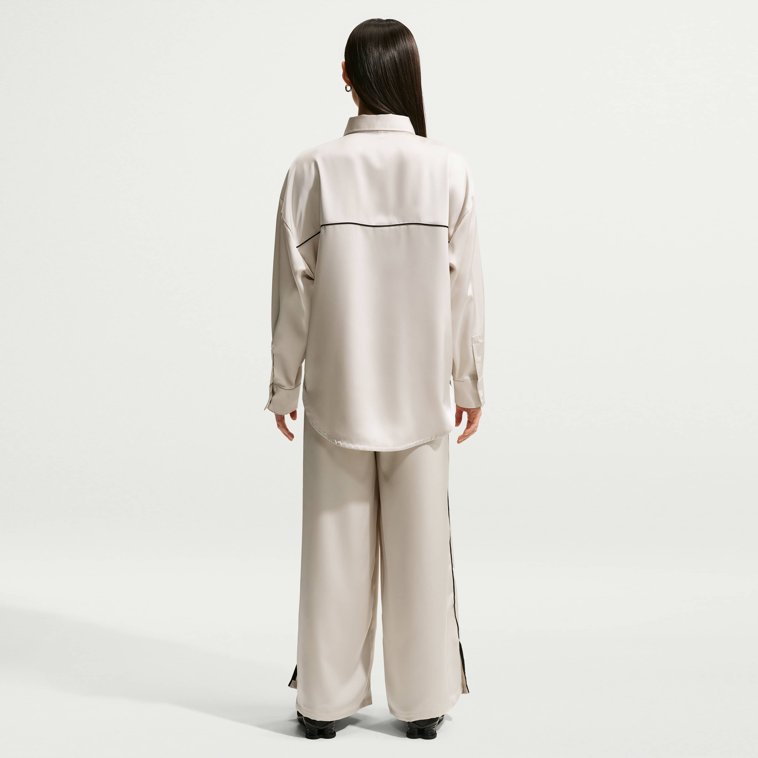 نايكي سبورتسوير image number 4