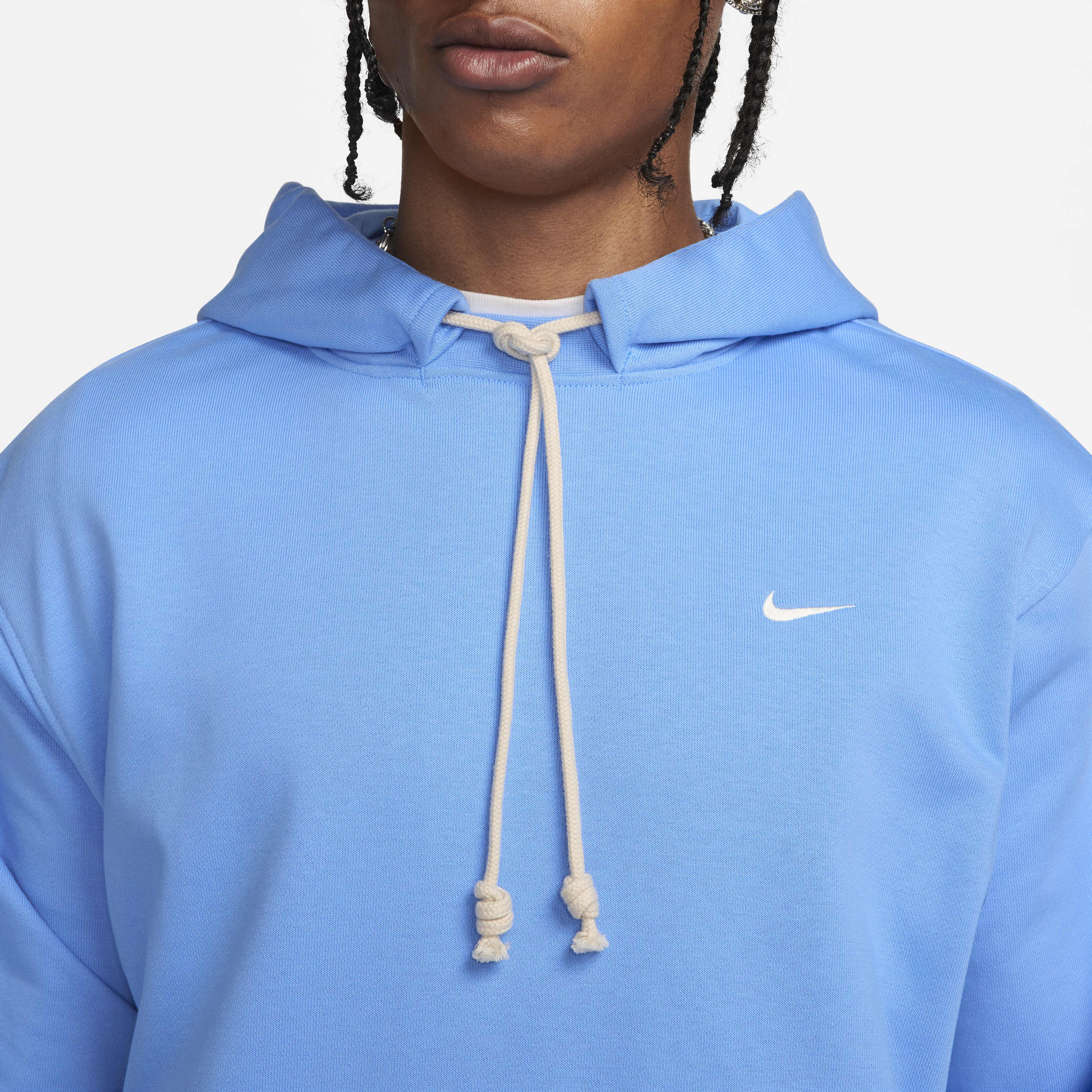 Nike Standard Issue image number 3