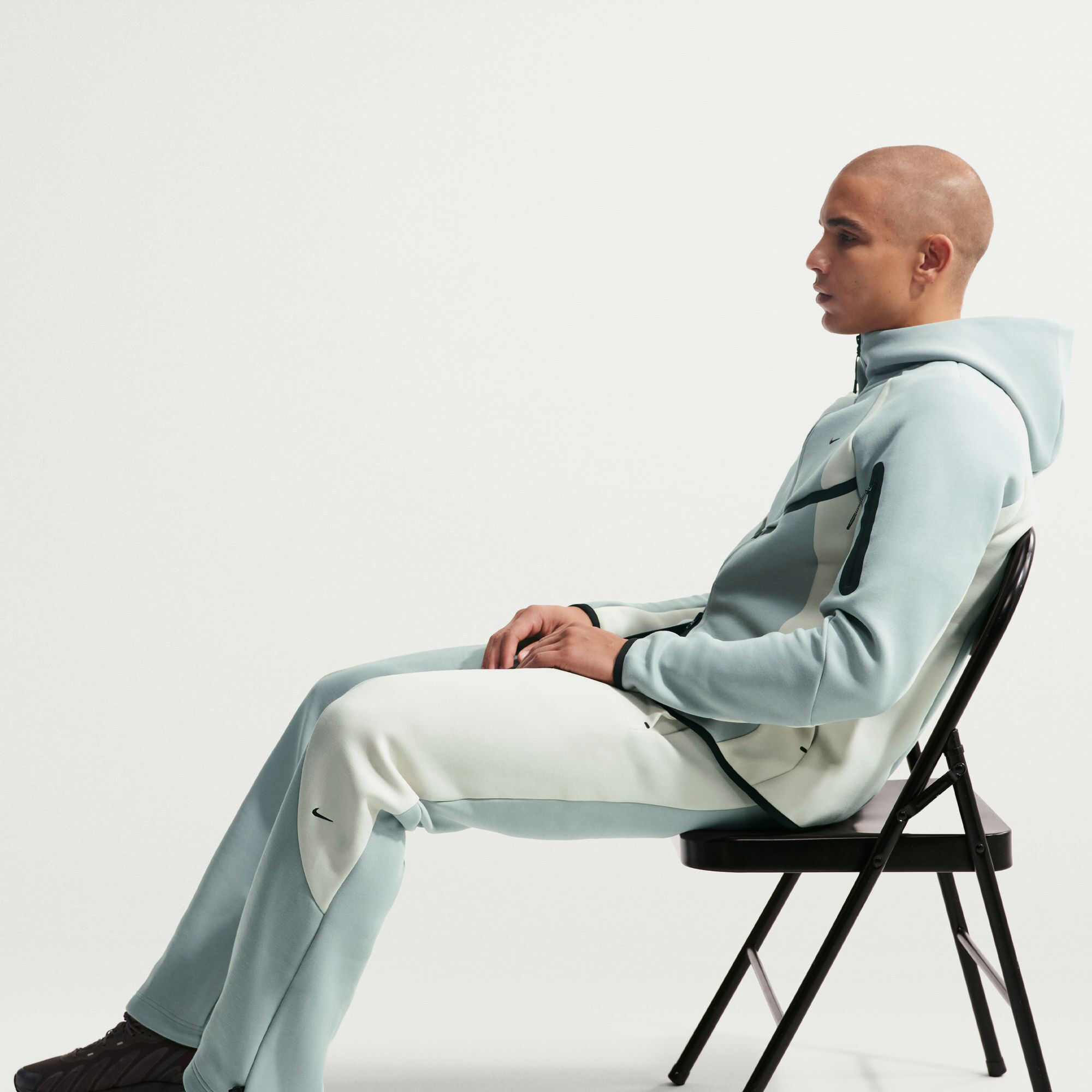 Nike Tech image number 4