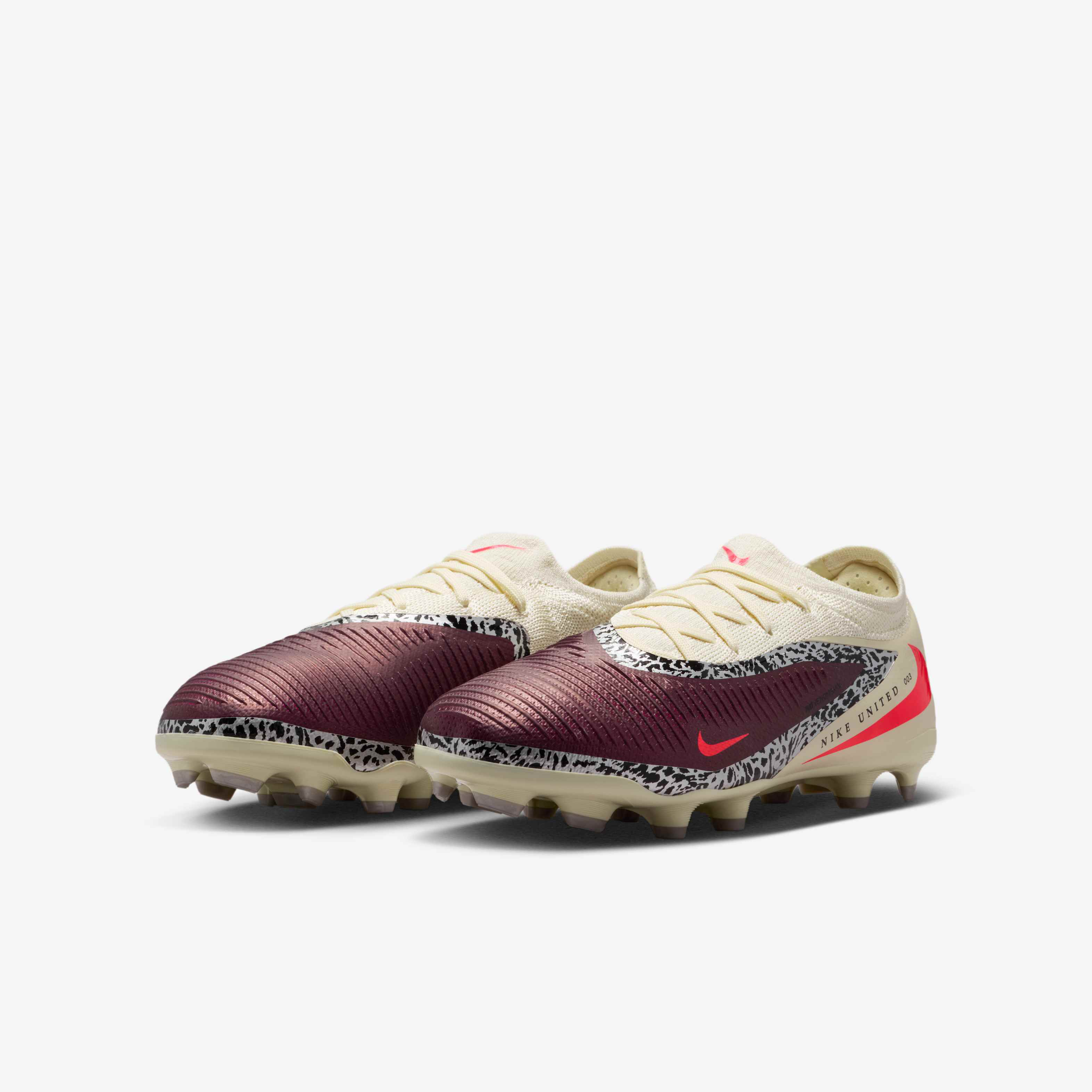 Nike United Jr Phantom 6 Low Pro image number 4