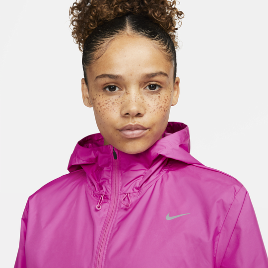 Nike essential running jacket outlet