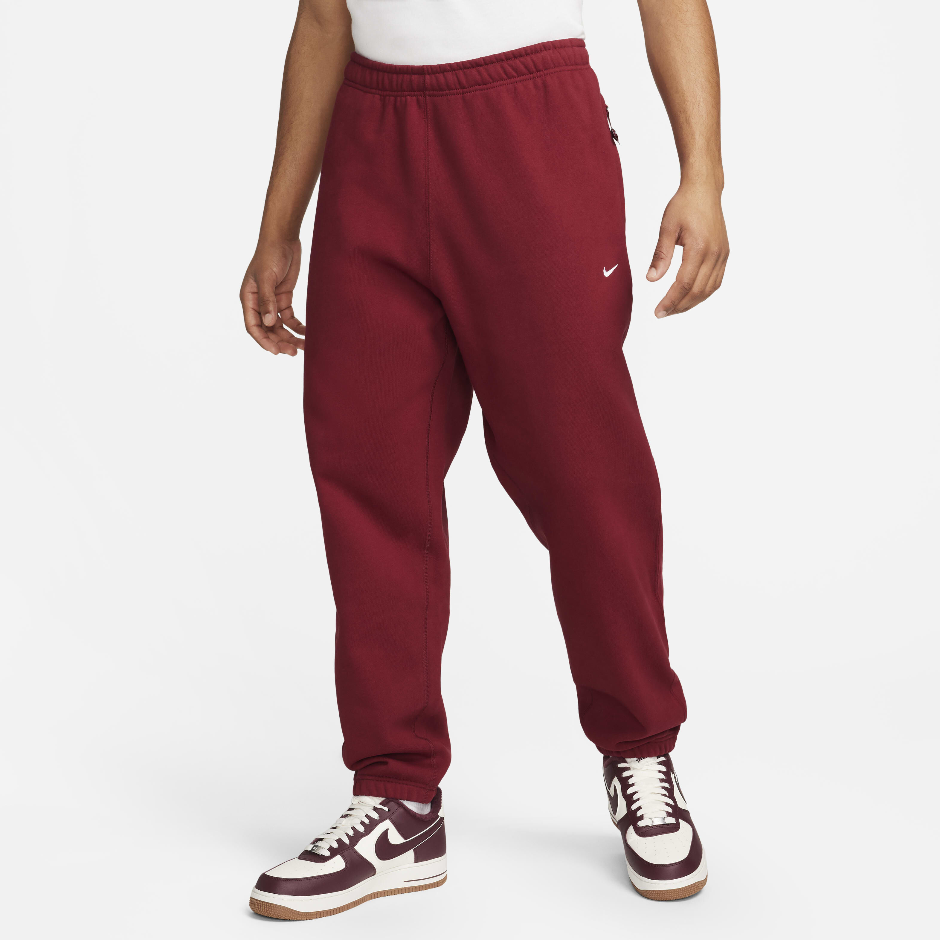 Buy Nike Solo Swoosh Men s Fleece Trousers Nike Saudi Official