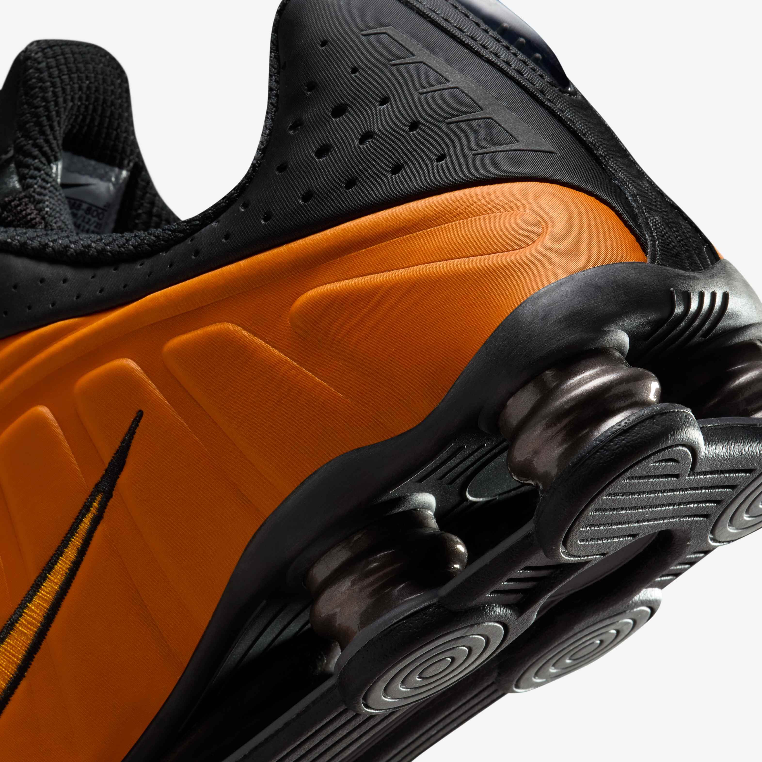 Nike Shox R4 image number 7