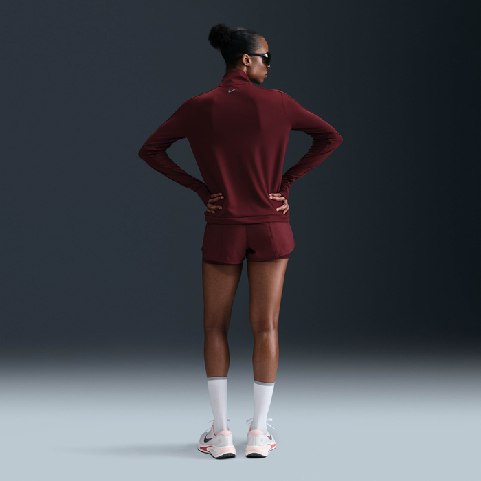 Nike Swoosh image number 4 Nike Swoosh image number 4