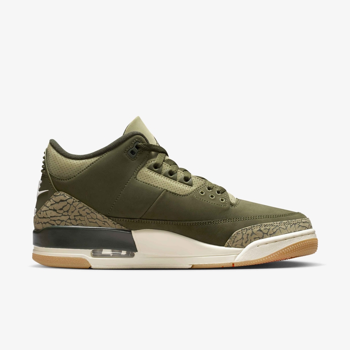 Air Jordan 3 Retro 'Medium Olive' image number 2 Air Jordan 3 Retro 'Medium Olive' image number 2
