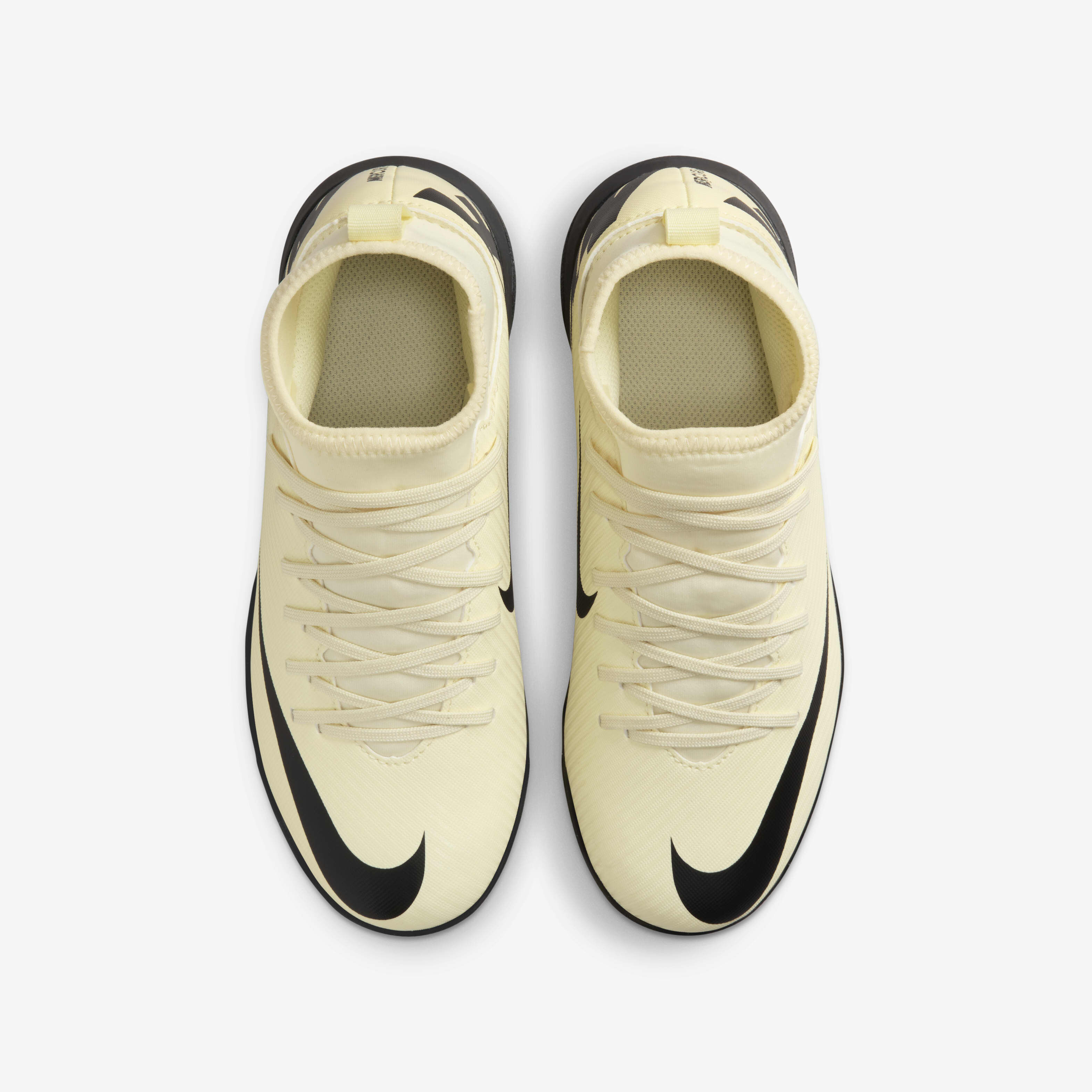 Old nike shoes 9's deals