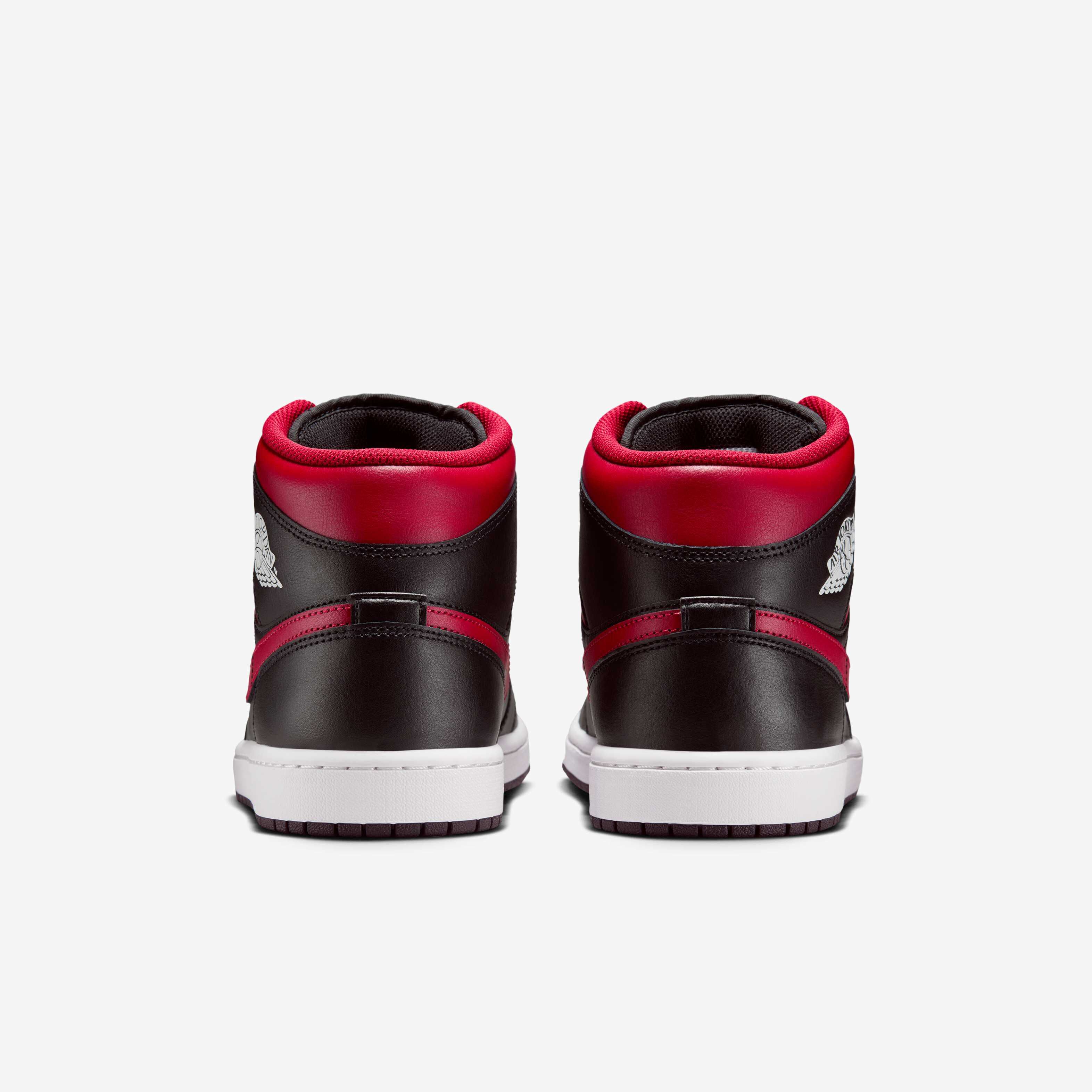Air Jordan 1 Mid image number 5
