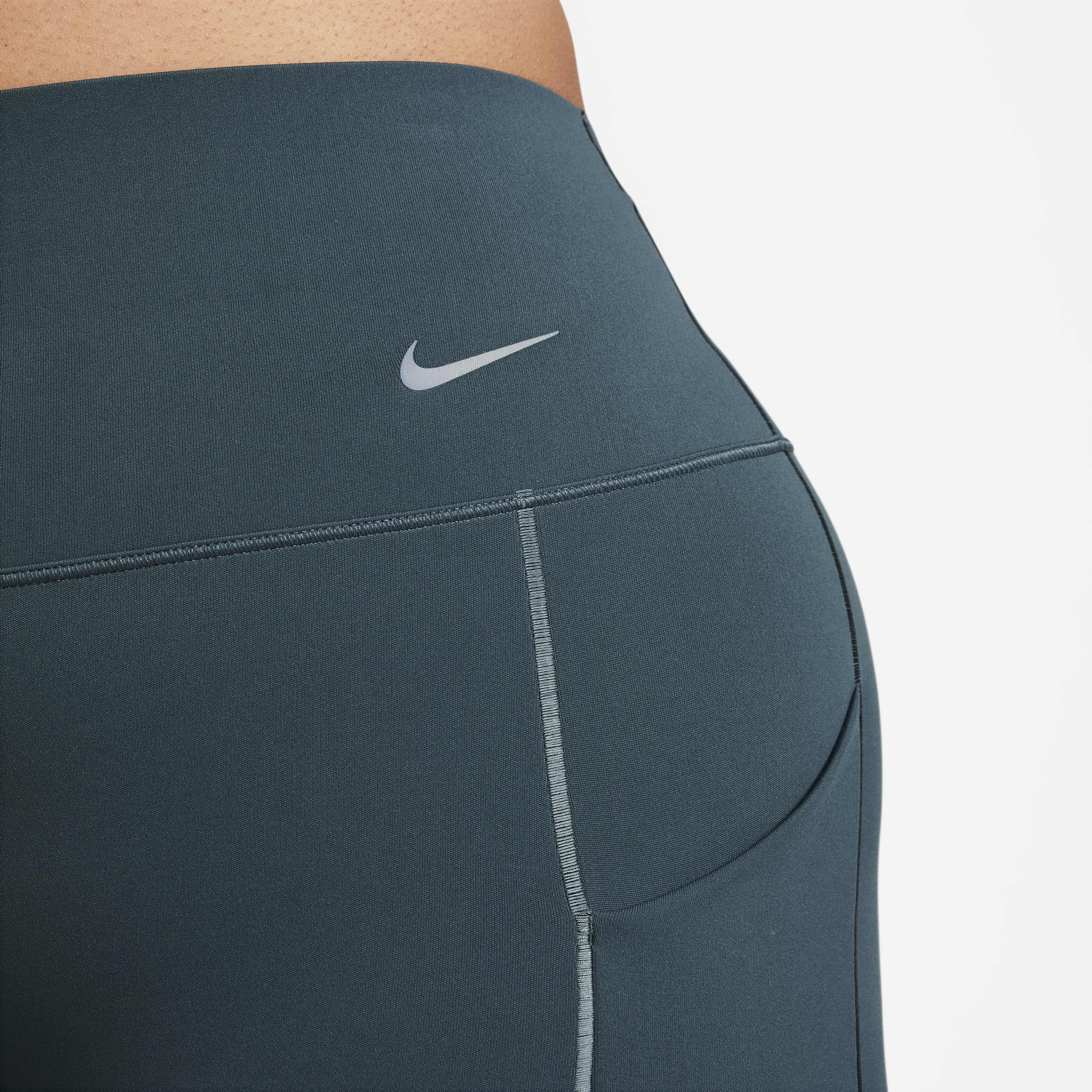 Nike Universa image number 4