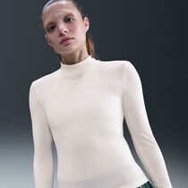 Nike Sportswear Chill Knit