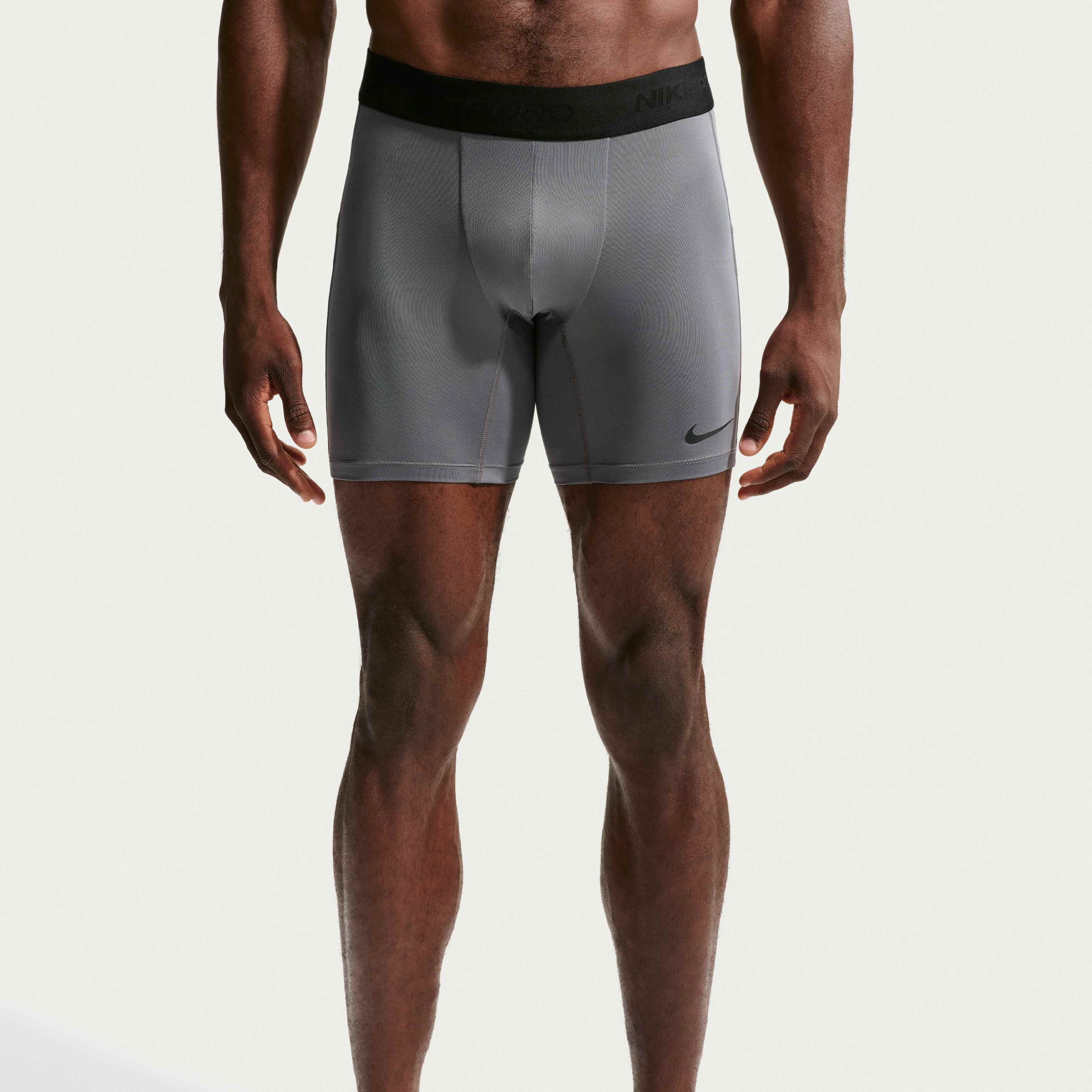 Nike Pro image number 1
