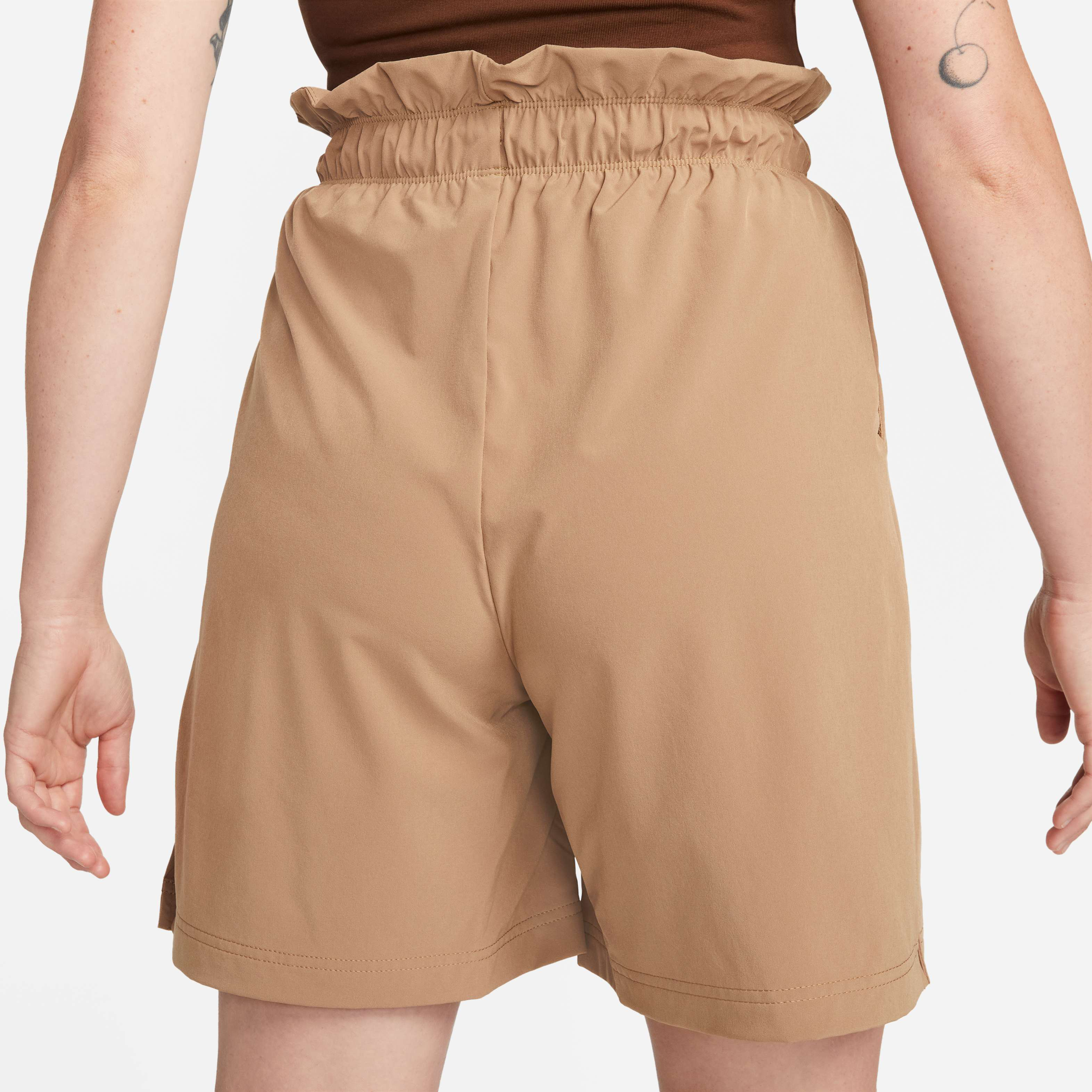 Nike Sportswear Everyday Modern image number 2