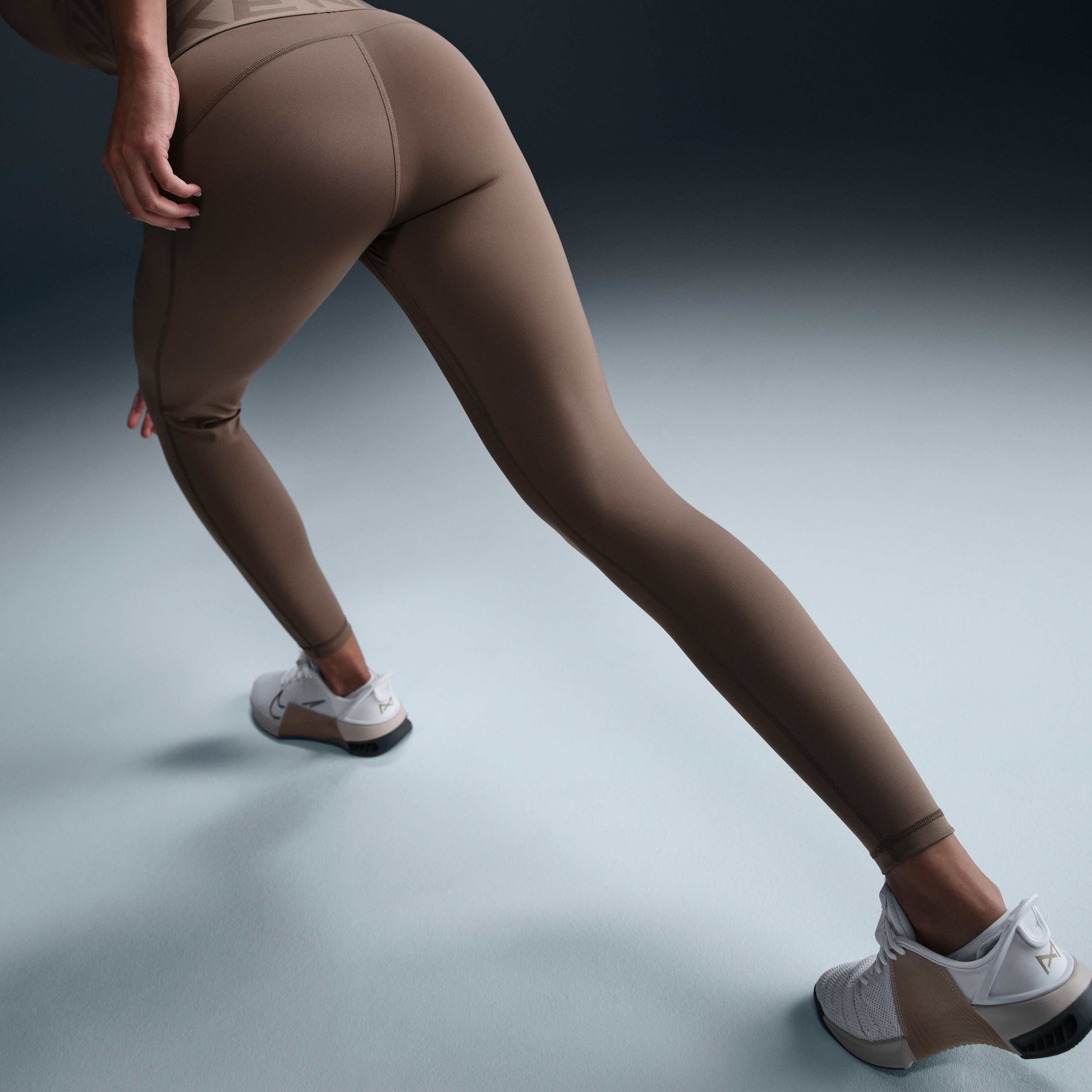 نايكي برو سكلبت image number 2