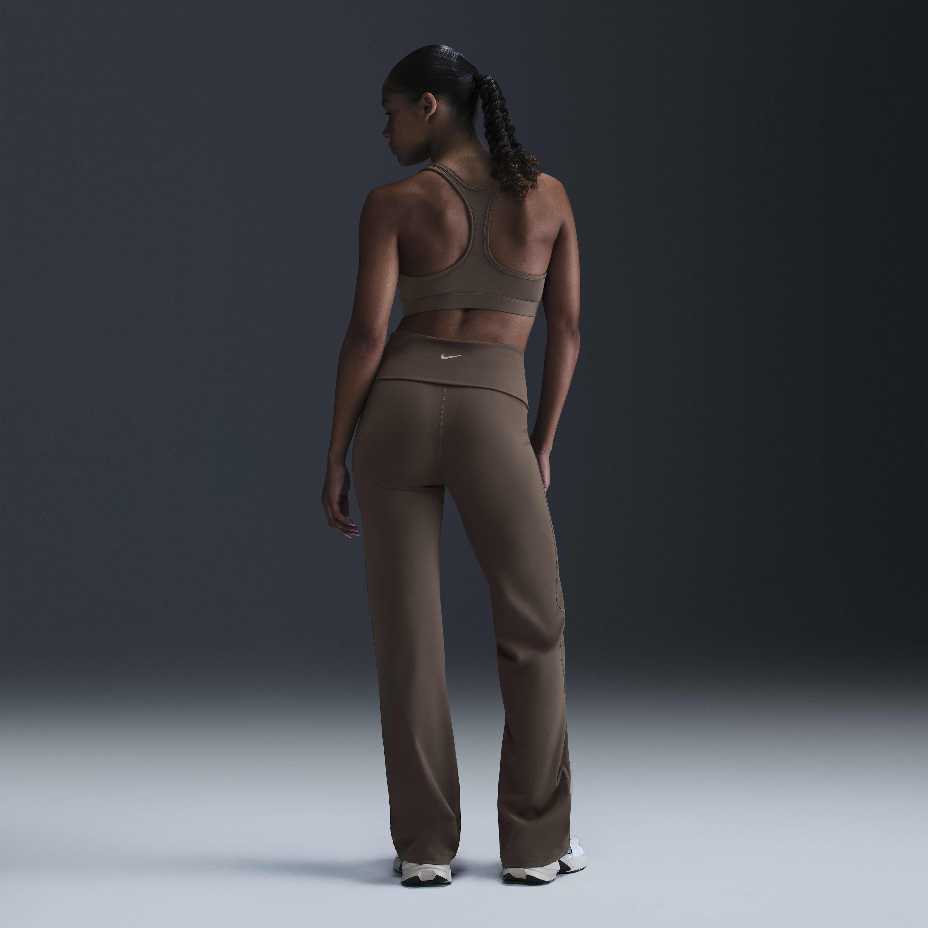 Nike Swoosh Light Support image number 4