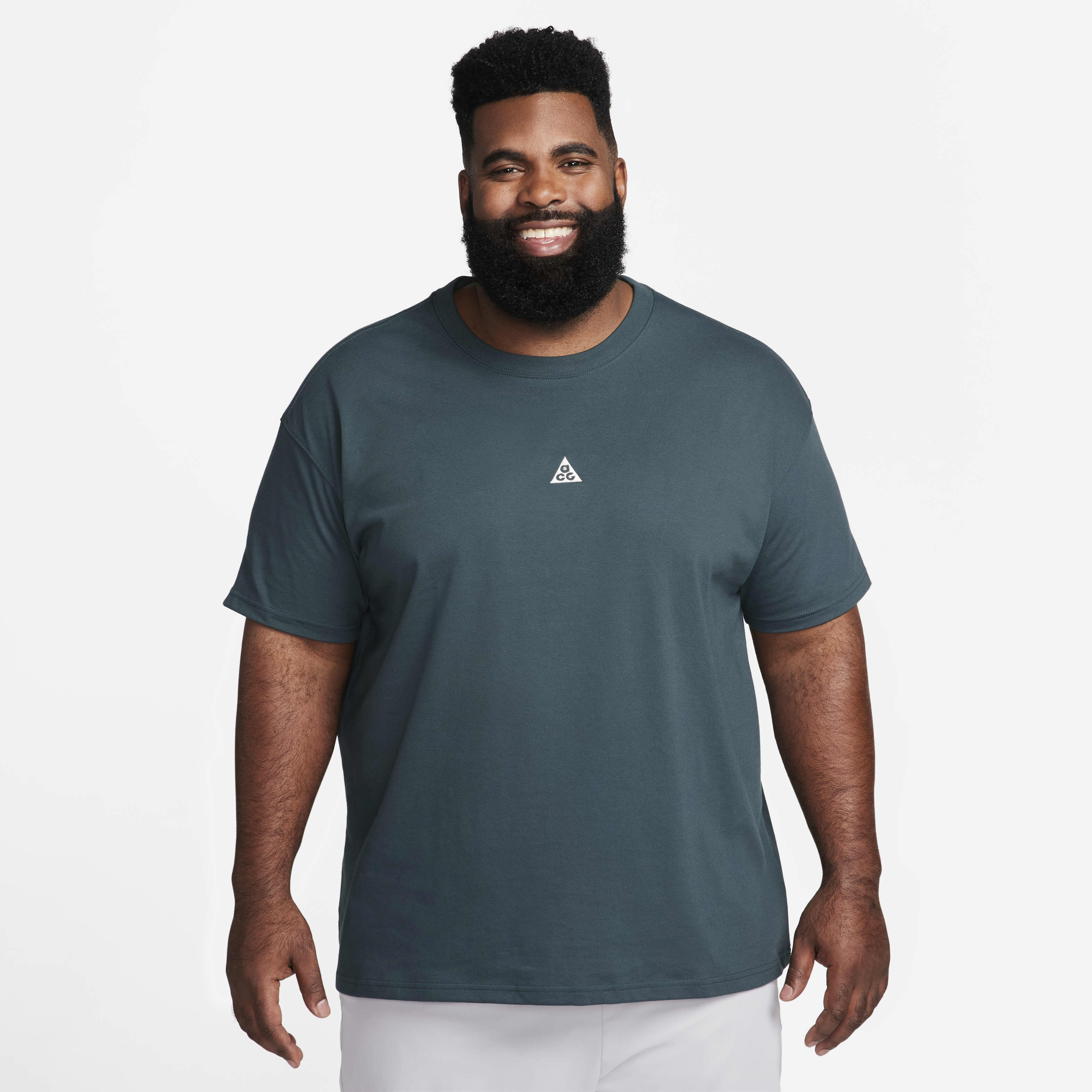 Buy Nike ACG Men's T-Shirt - Deep Jungle | Nike Saudi Official