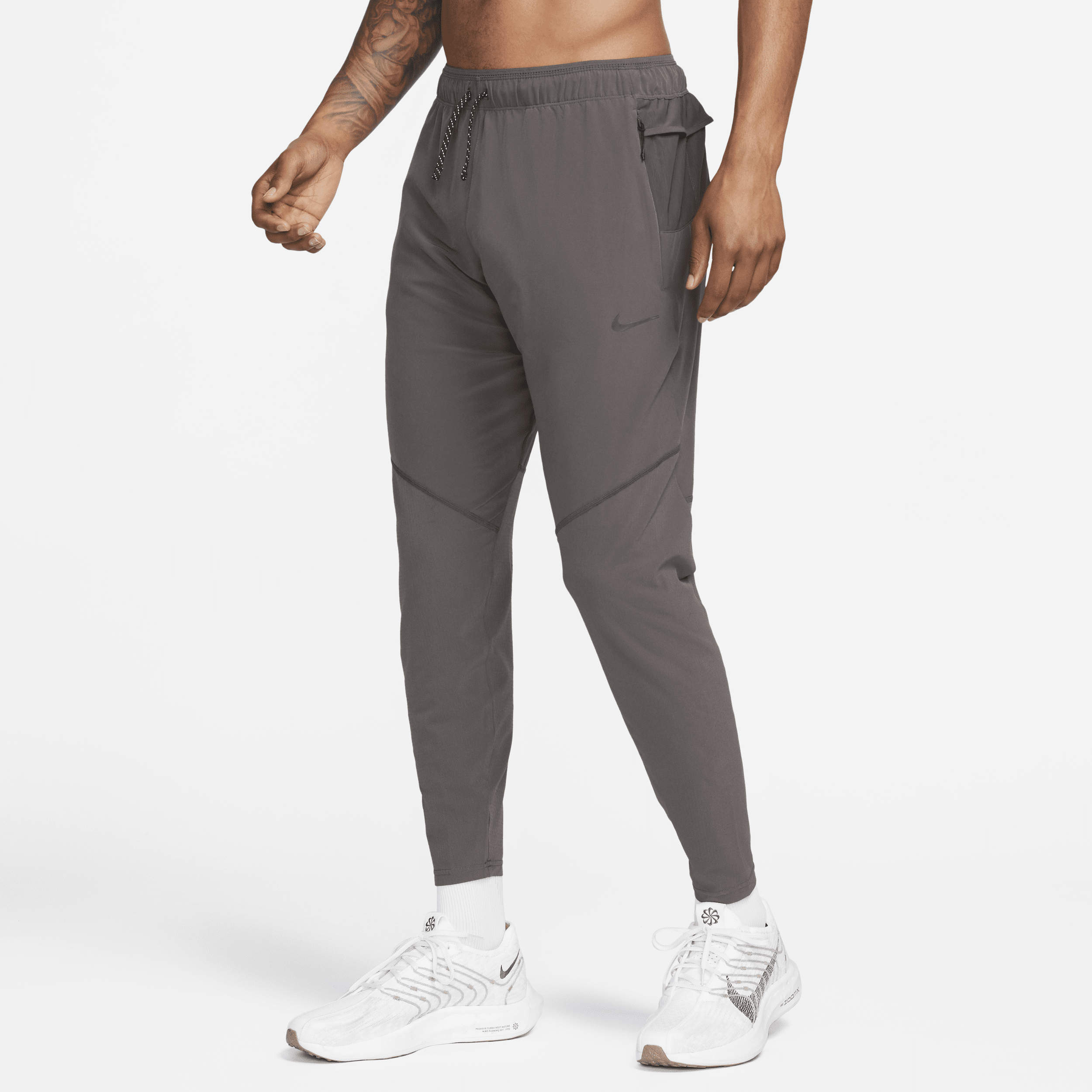 Nike slim fit pants store