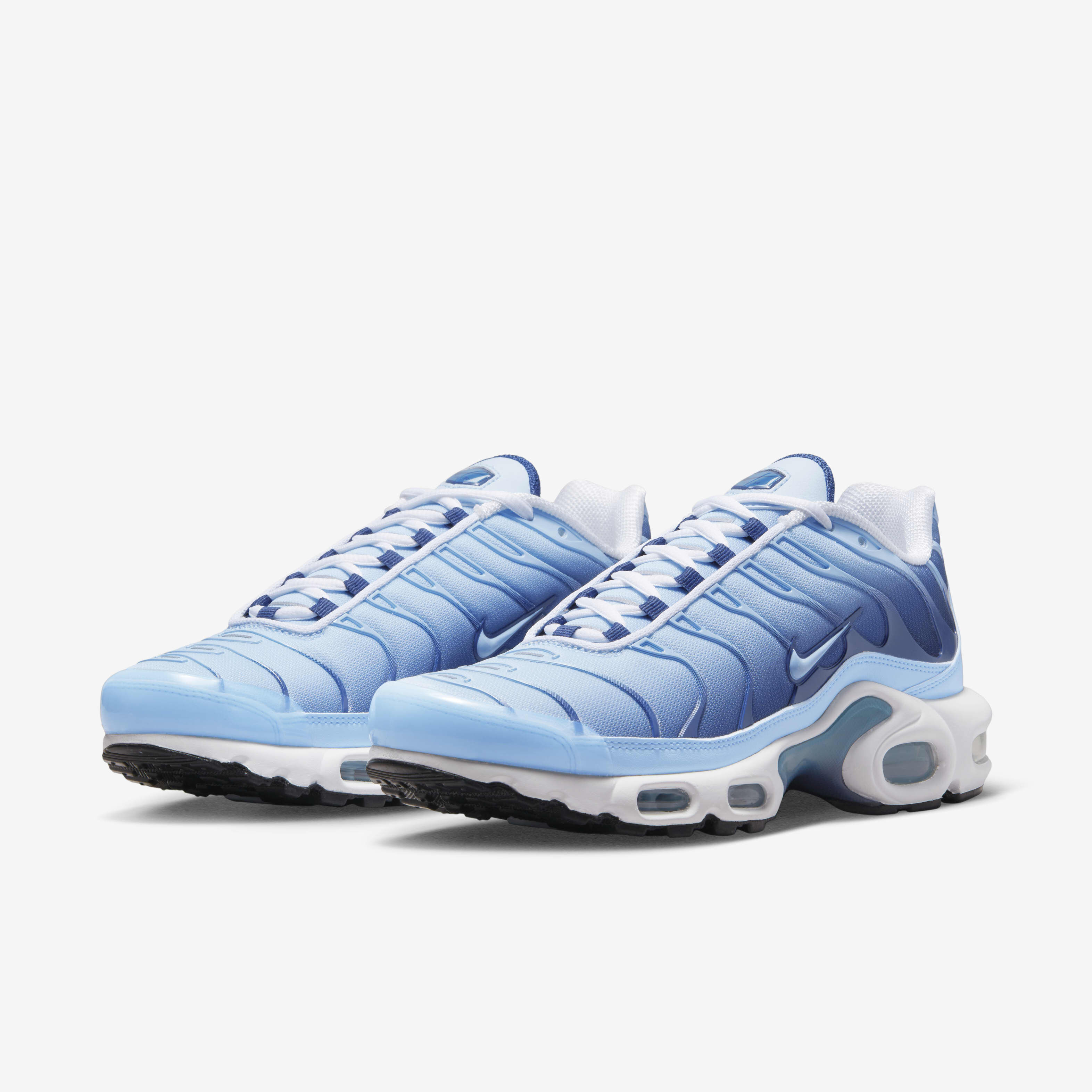 Nike Air Max Plus image number 4