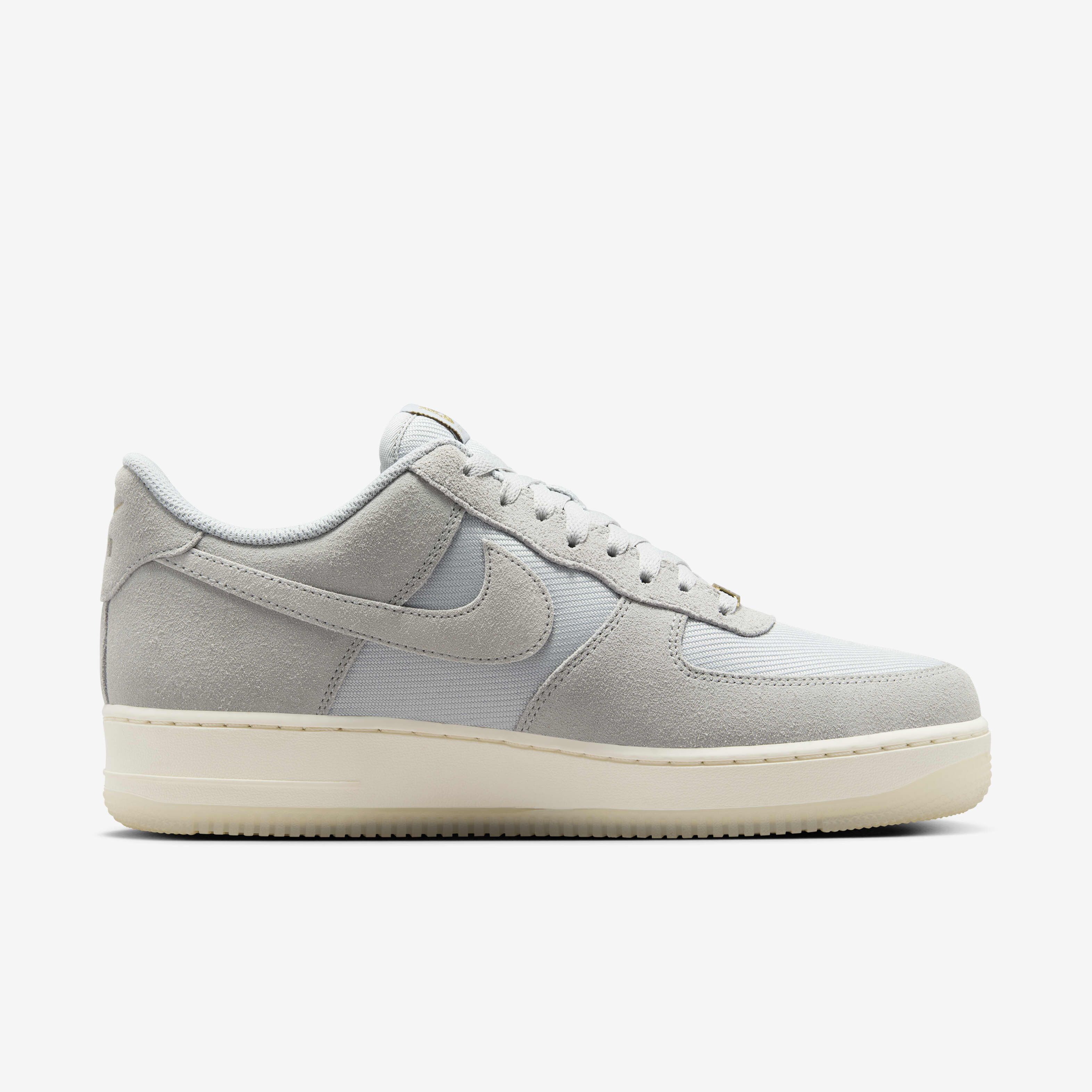 Nike Air Force 1 '07 LV8 image number 2