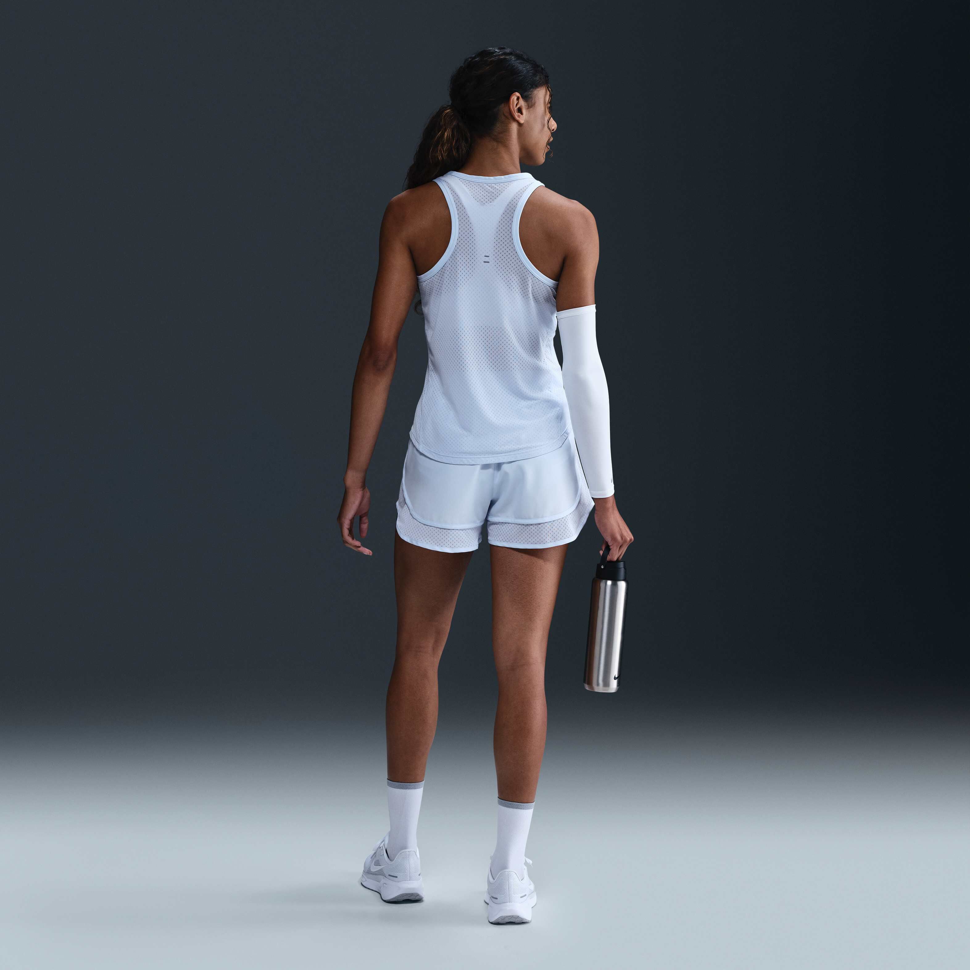 Nike Tempo image number 4