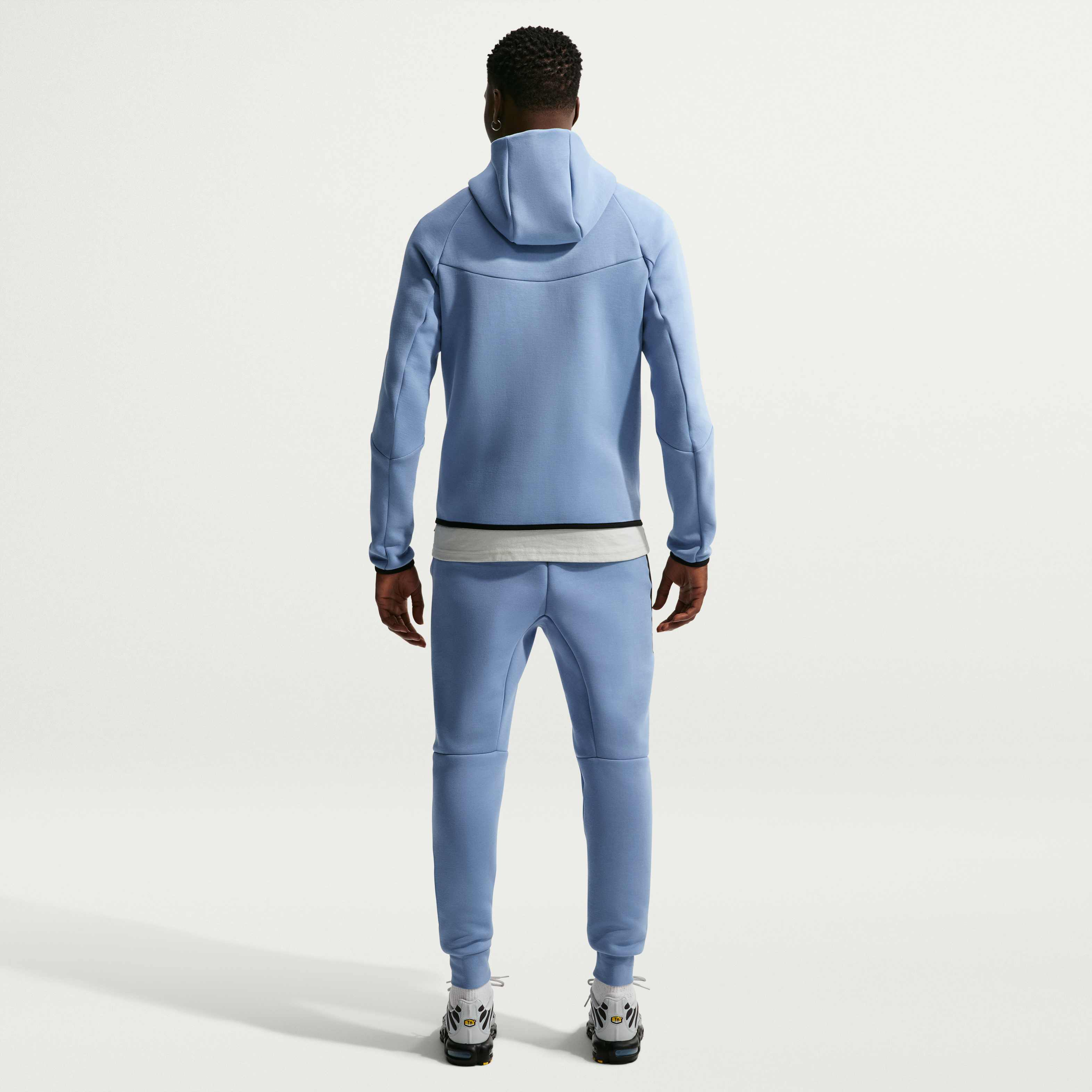 England Tech Fleece Windrunner image number 4