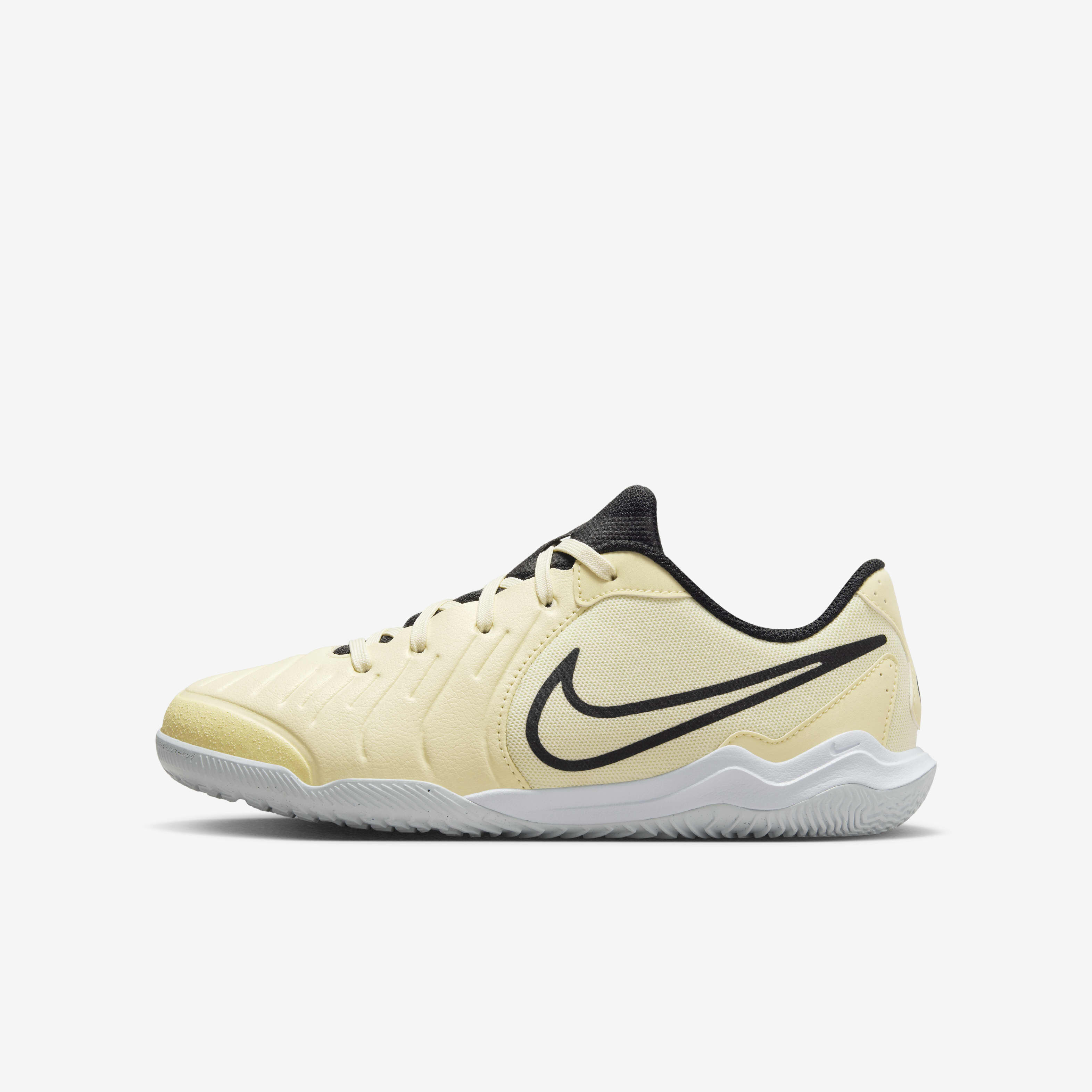 Nike indoor court shoes 2025