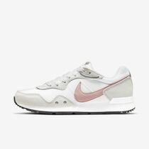 Nike Venture Runner