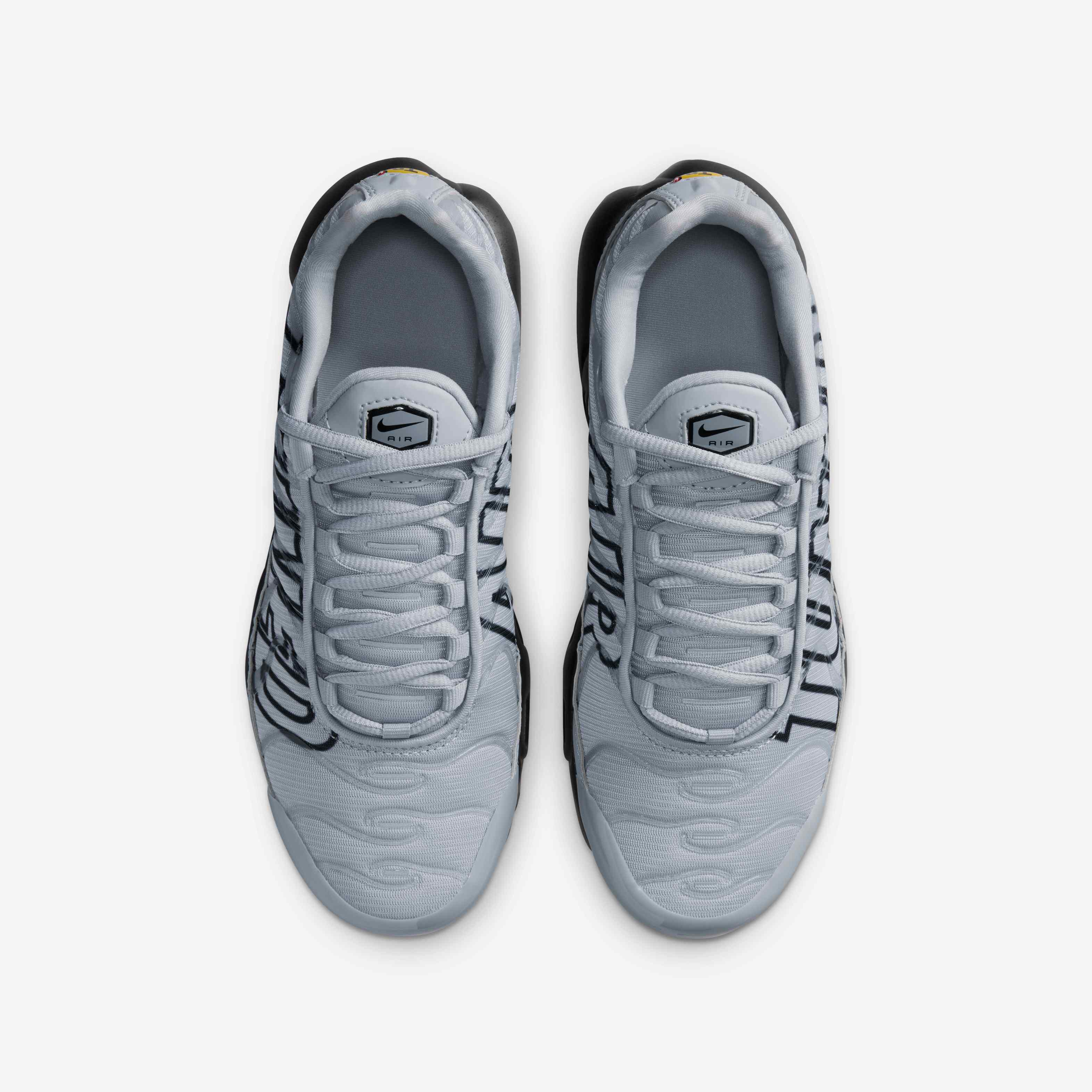 Nike Air Max Plus image number 3