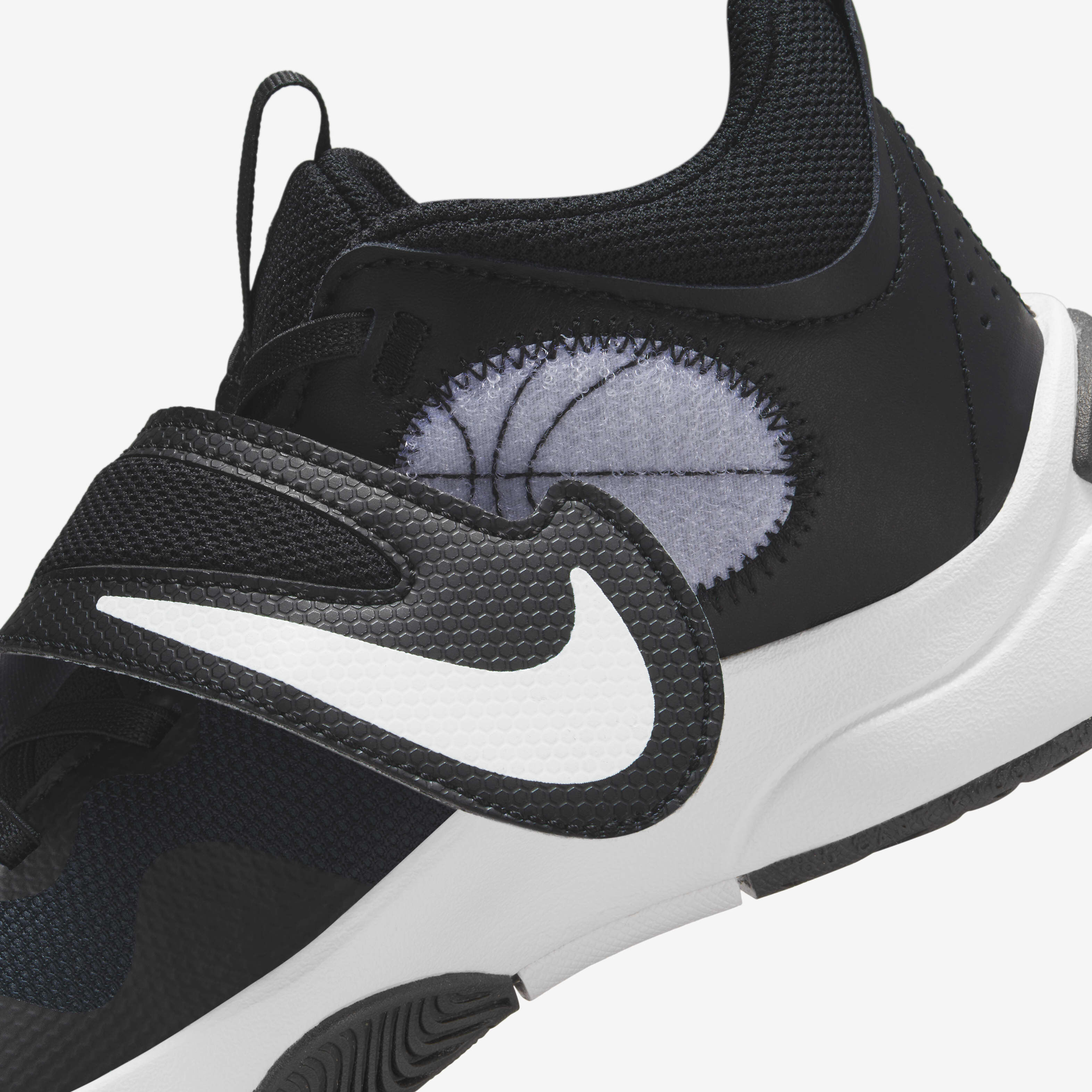 Nike performance team hustle d 8 clearance